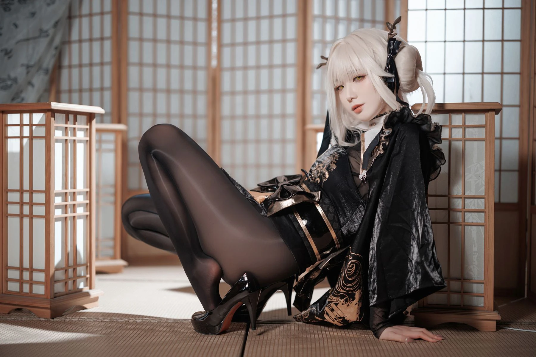封疆疆v – NIKKE 白兔布兰儿 Cosplay-第4张