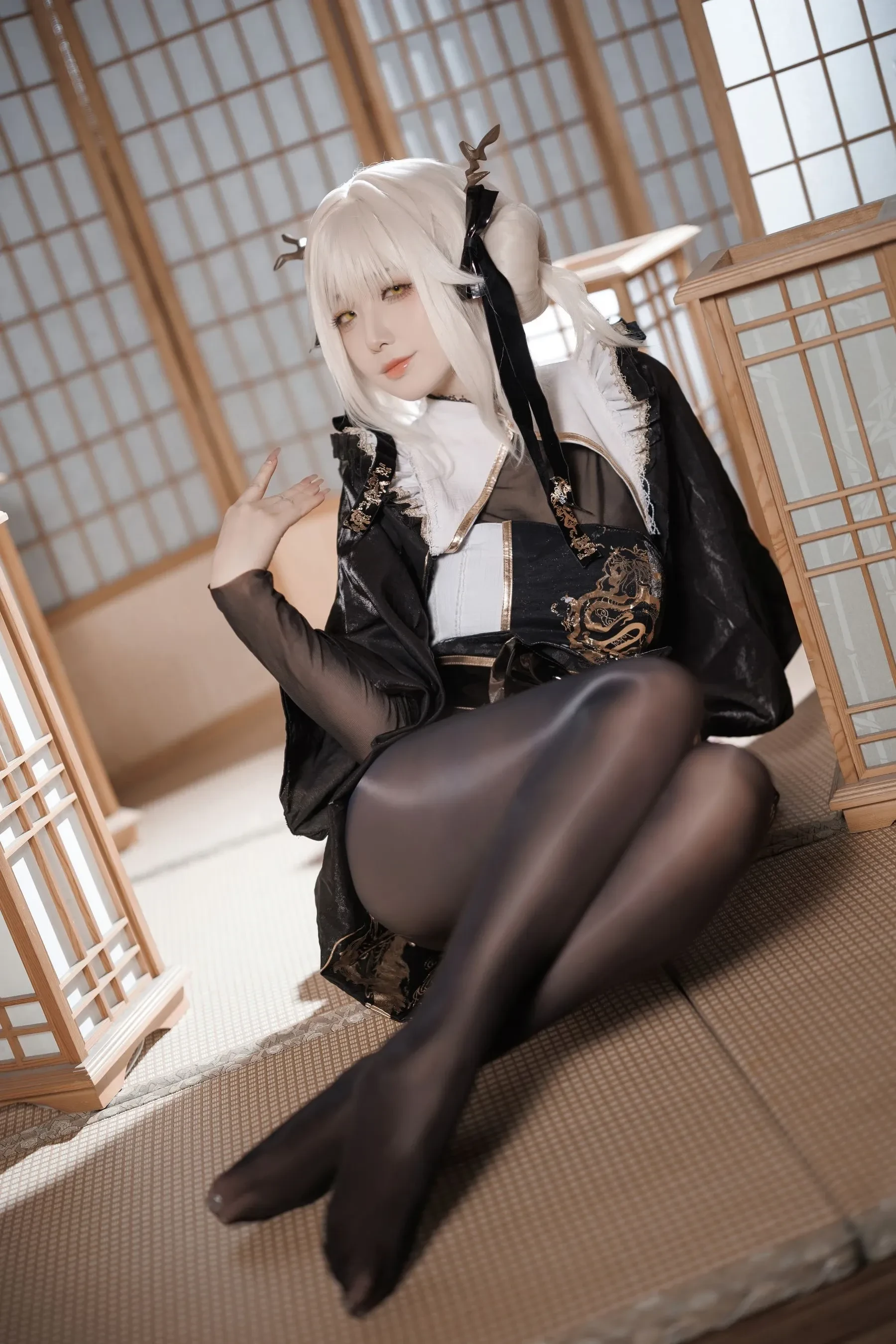 封疆疆v – NIKKE 白兔布兰儿 Cosplay-第13张