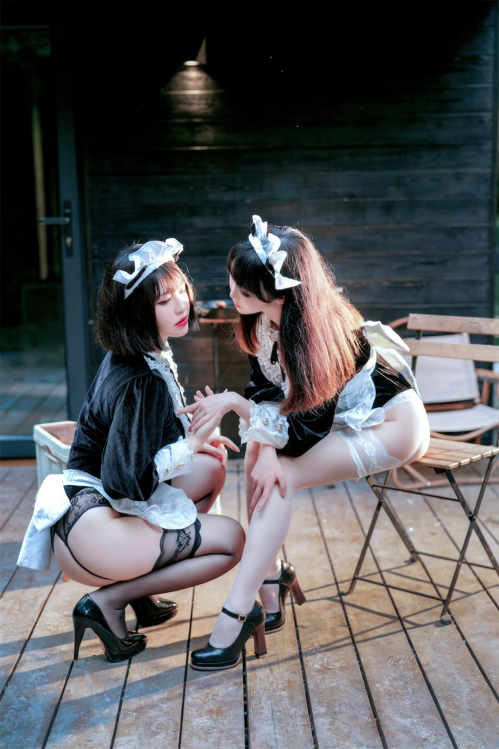 半半子面饼仙儿 – メイド姉妹 Cosplay-第1张