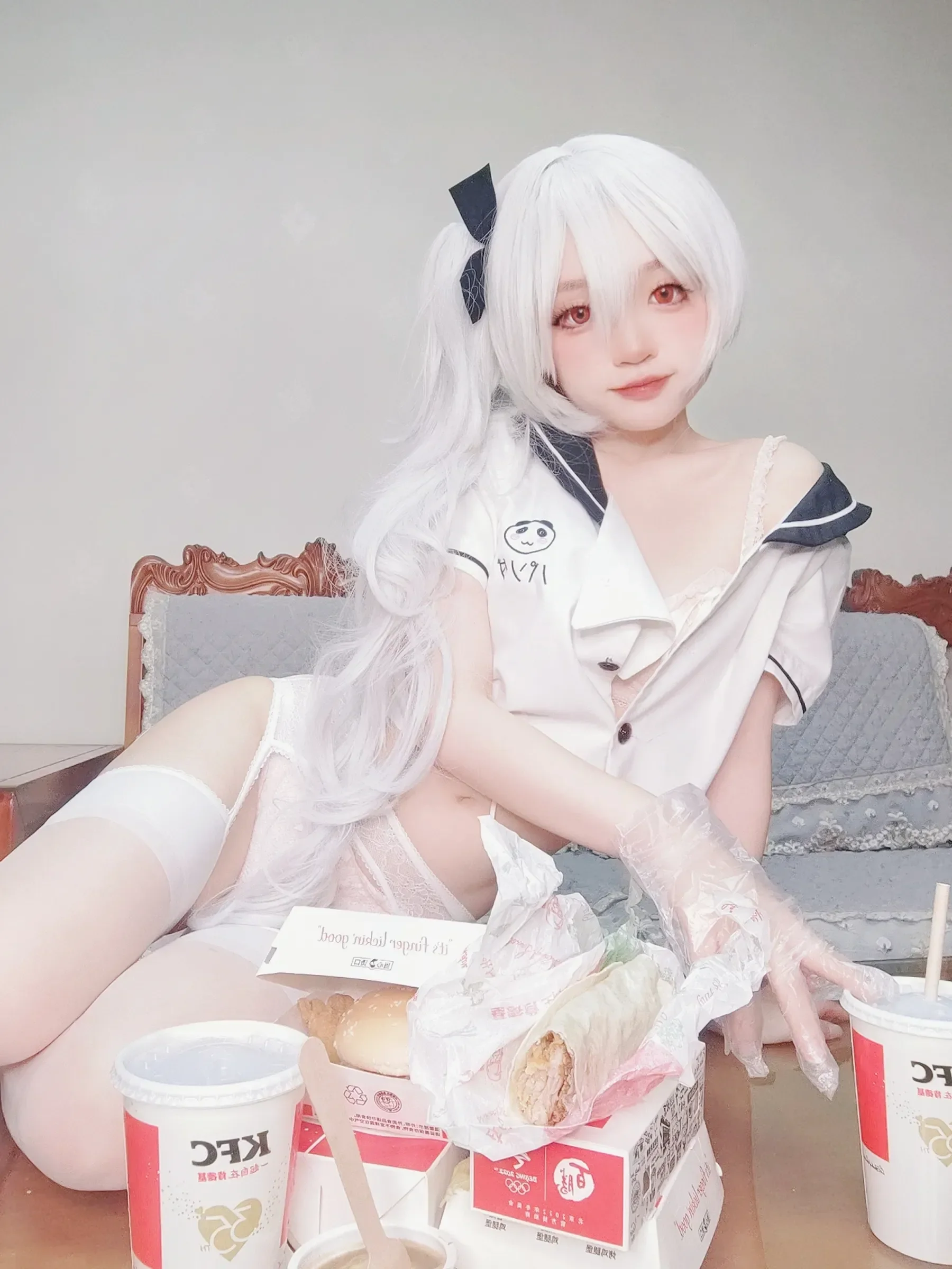 神沢永莉 – 疯狂星期四 Cosplay-第27张