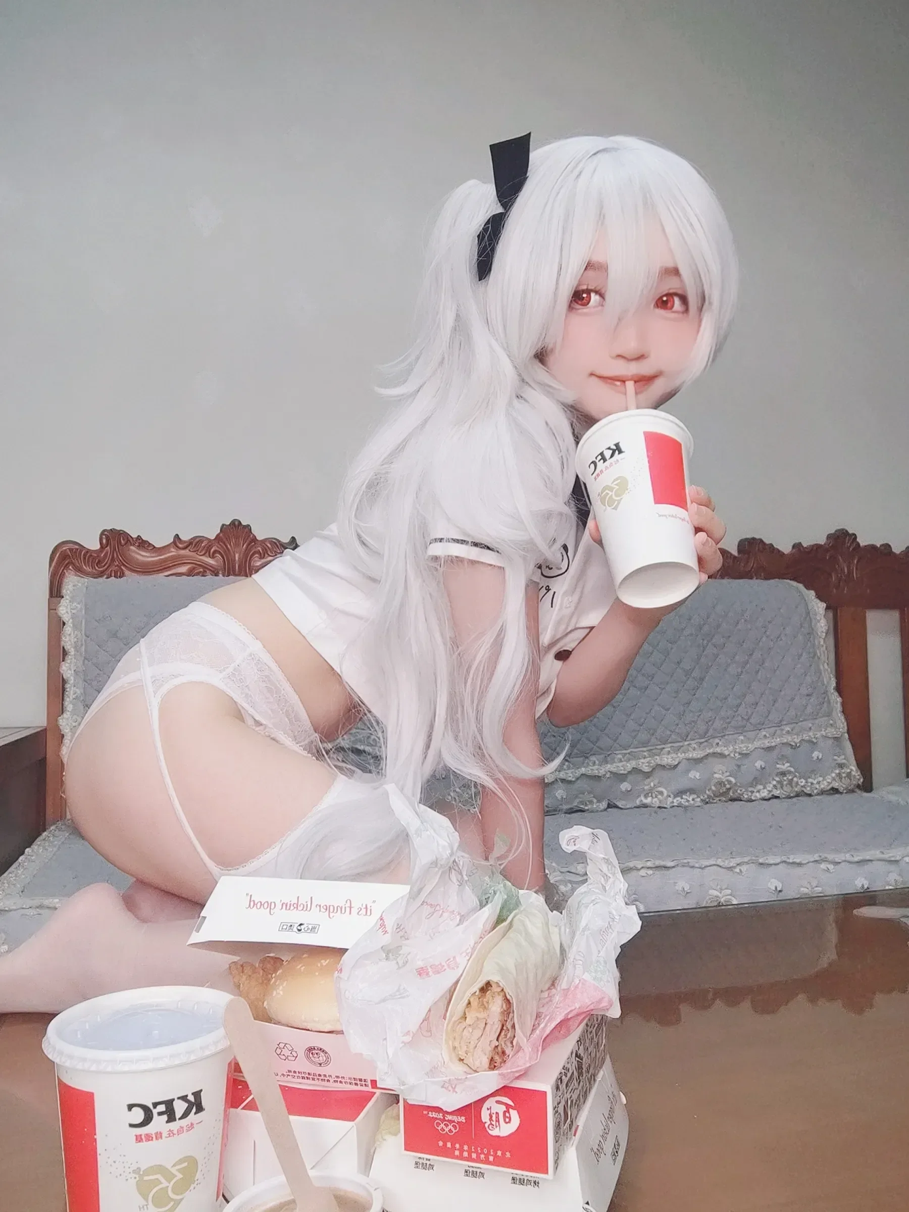 神沢永莉 – 疯狂星期四 Cosplay-第26张