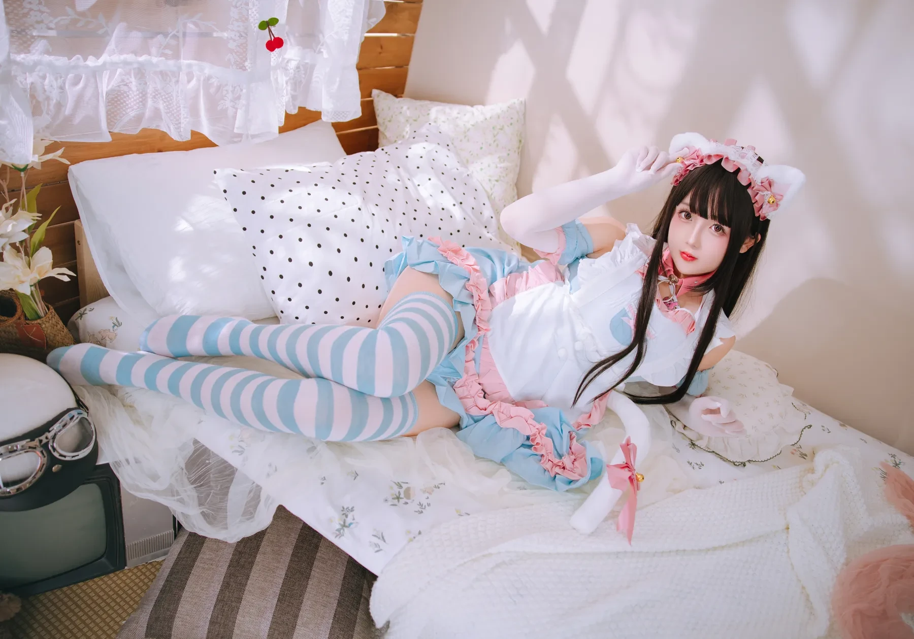 日奈娇 – 兔尾女仆 Cosplay-第1张