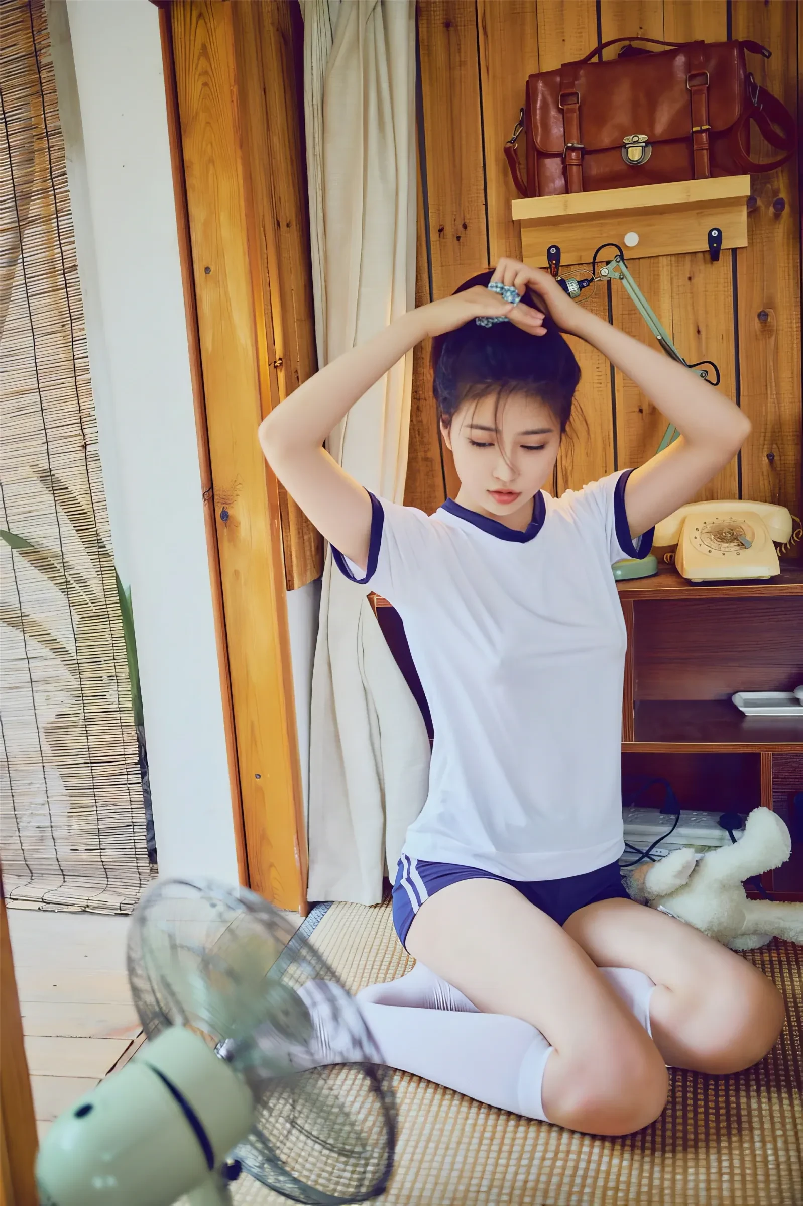年年Nnian – 运动服 Cosplay-第1张