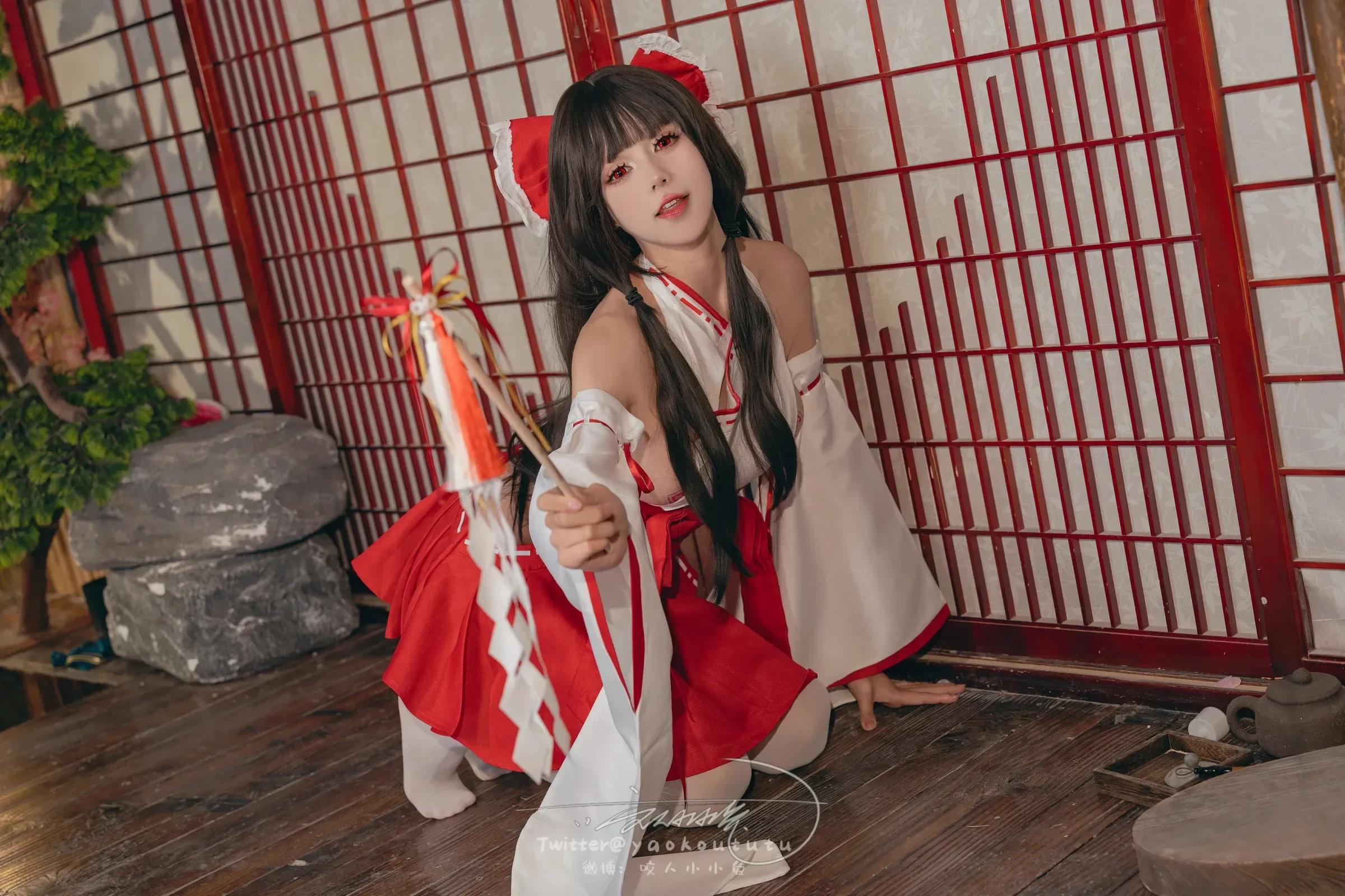 咬一口兔娘ovo – 狐之灵梦 Cosplay-第6张