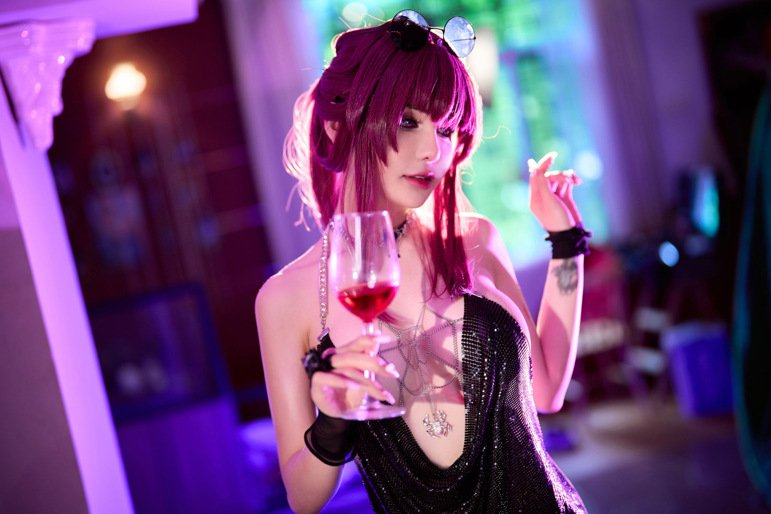 JOYCE – 酒吧之夜 Cosplay-第3张