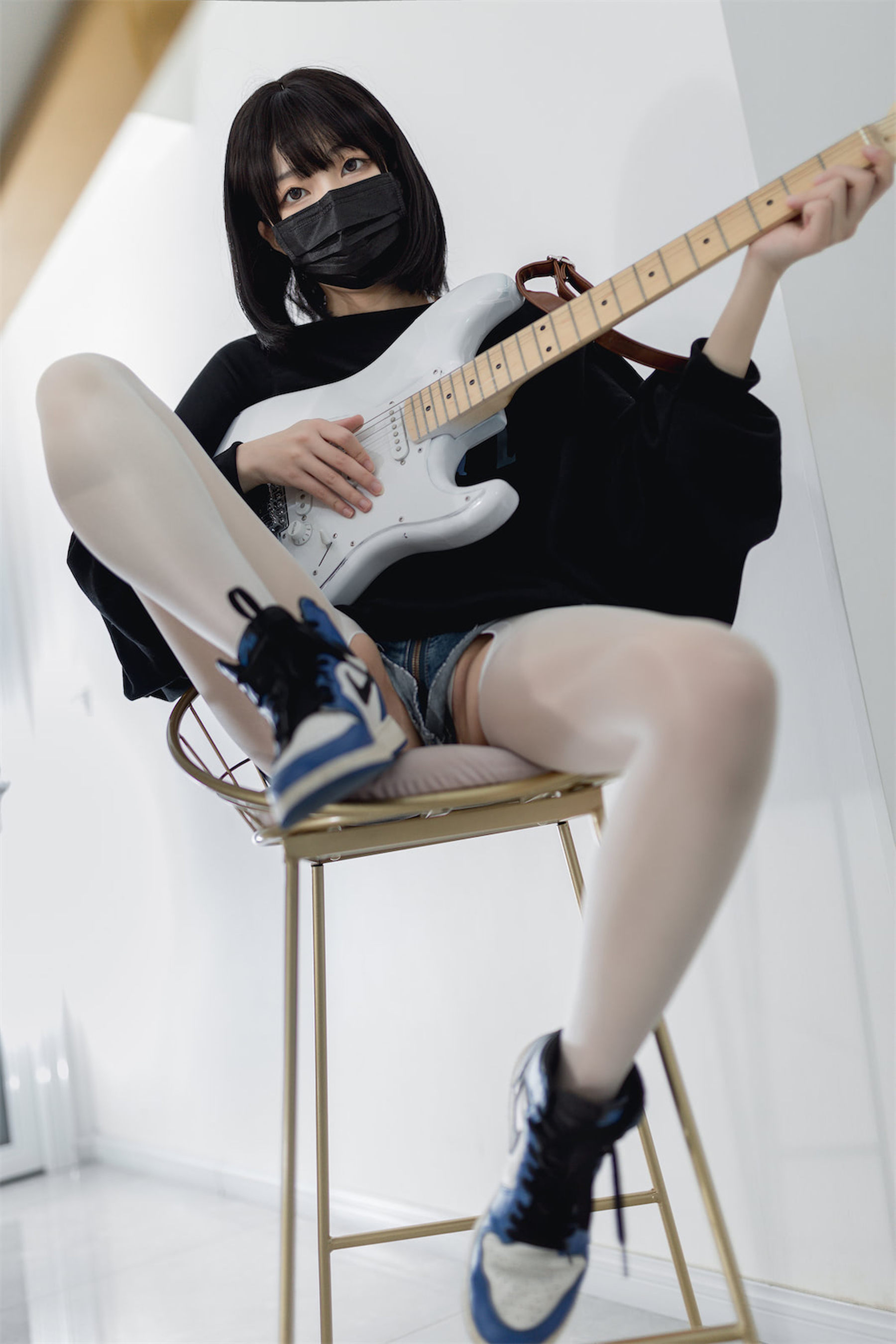 杏仁曲奇 – 升玖吉他姐姐 Cosplay-第1张