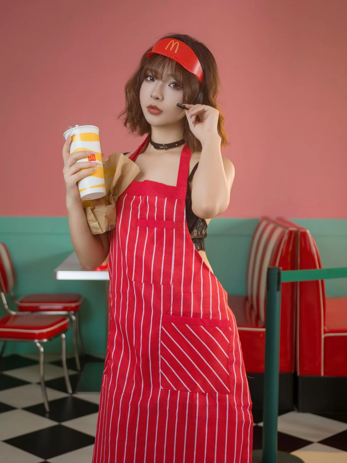 yuuhui玉汇 – 麦当劳的女服务员 Cosplay-第1张