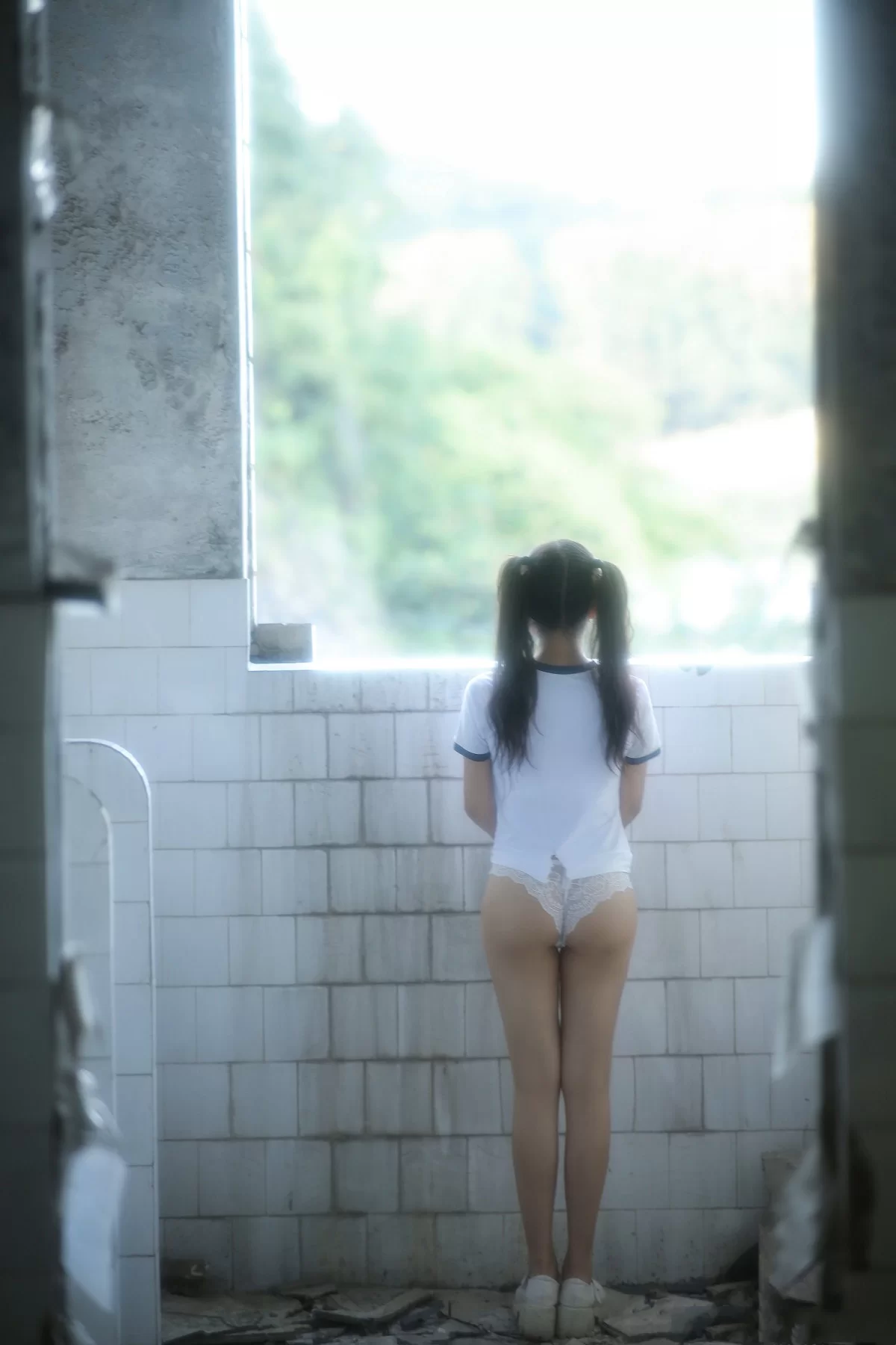 桃暖酱 – 废墟 Cosplay-第4张