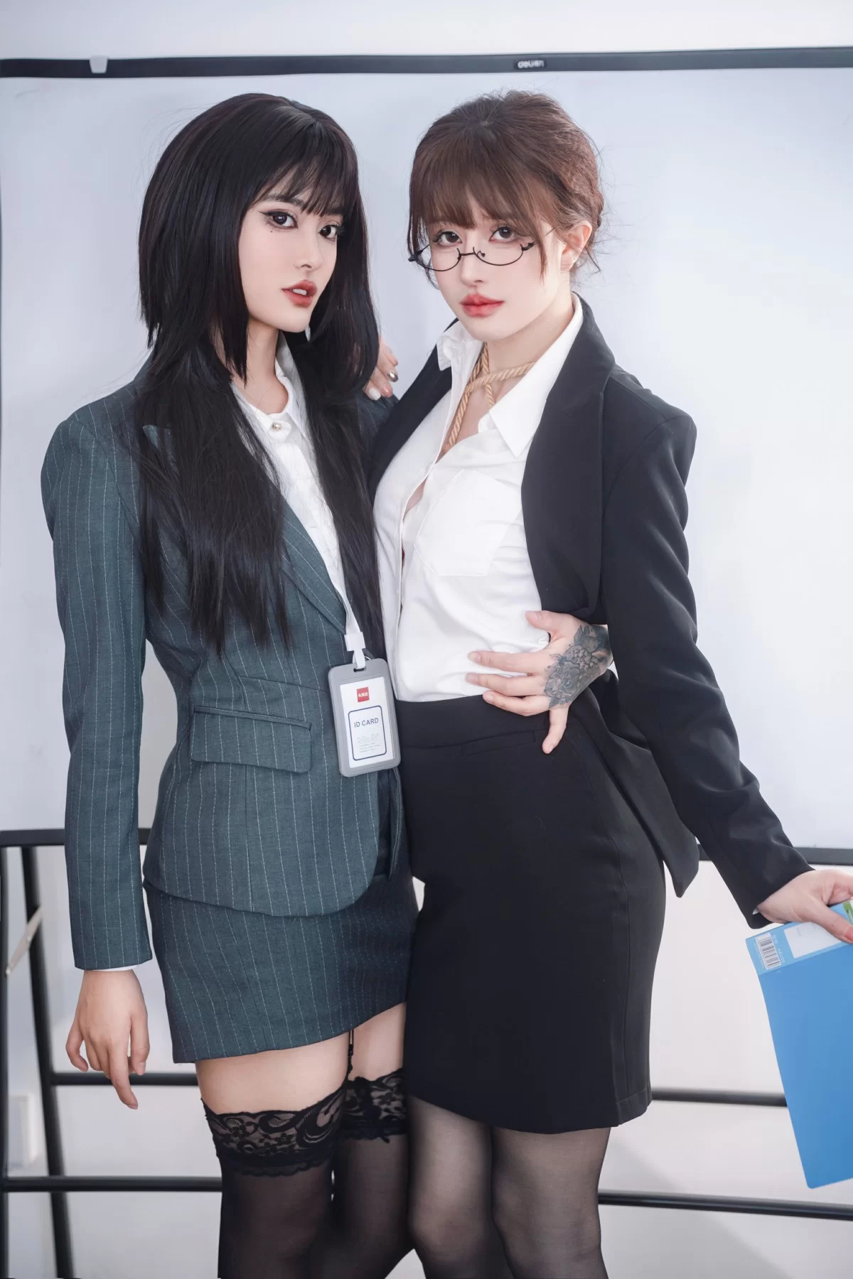 鹿八岁 – 女上司和女下属 Cosplay-第16张