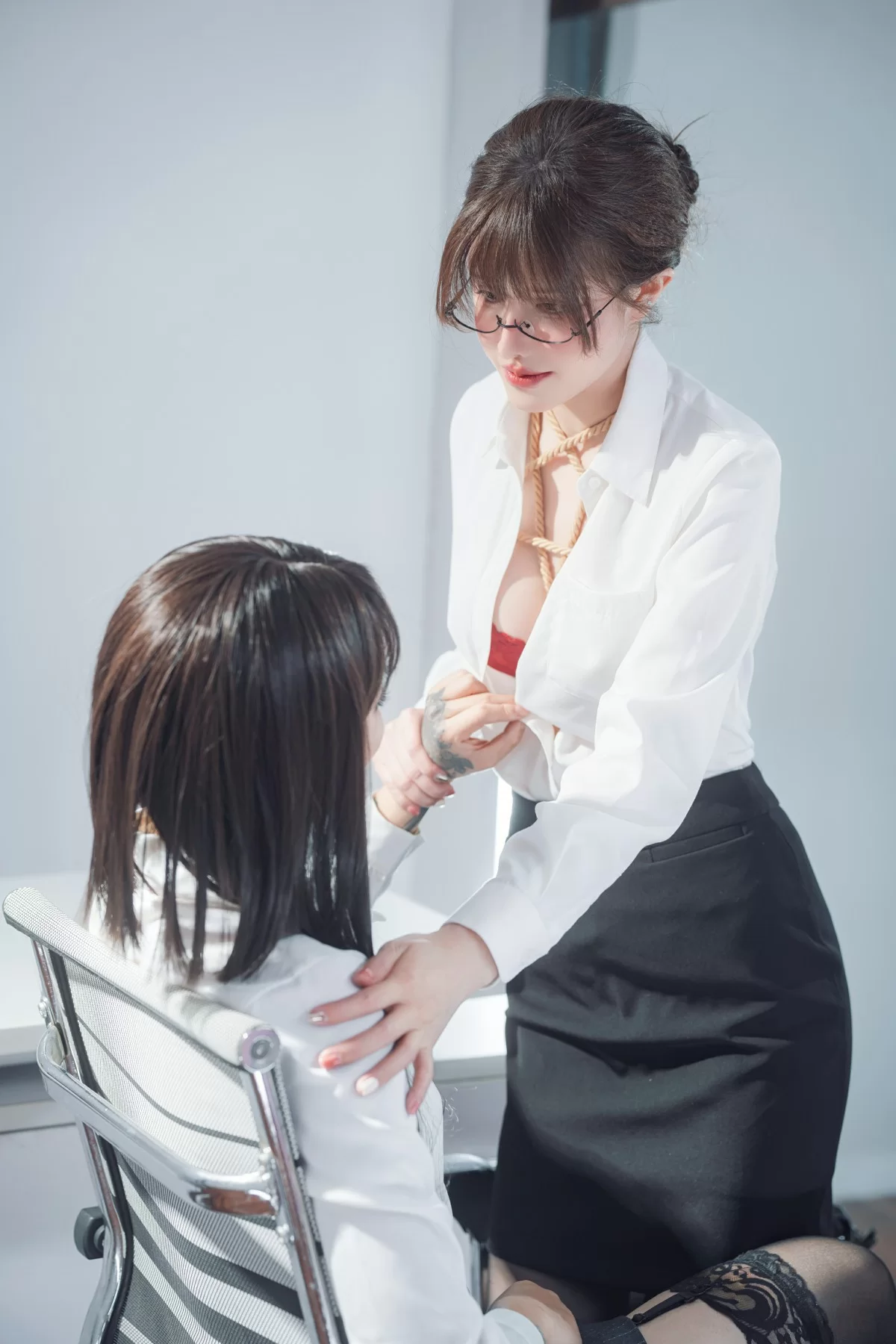 鹿八岁 – 女上司和女下属 Cosplay-第33张
