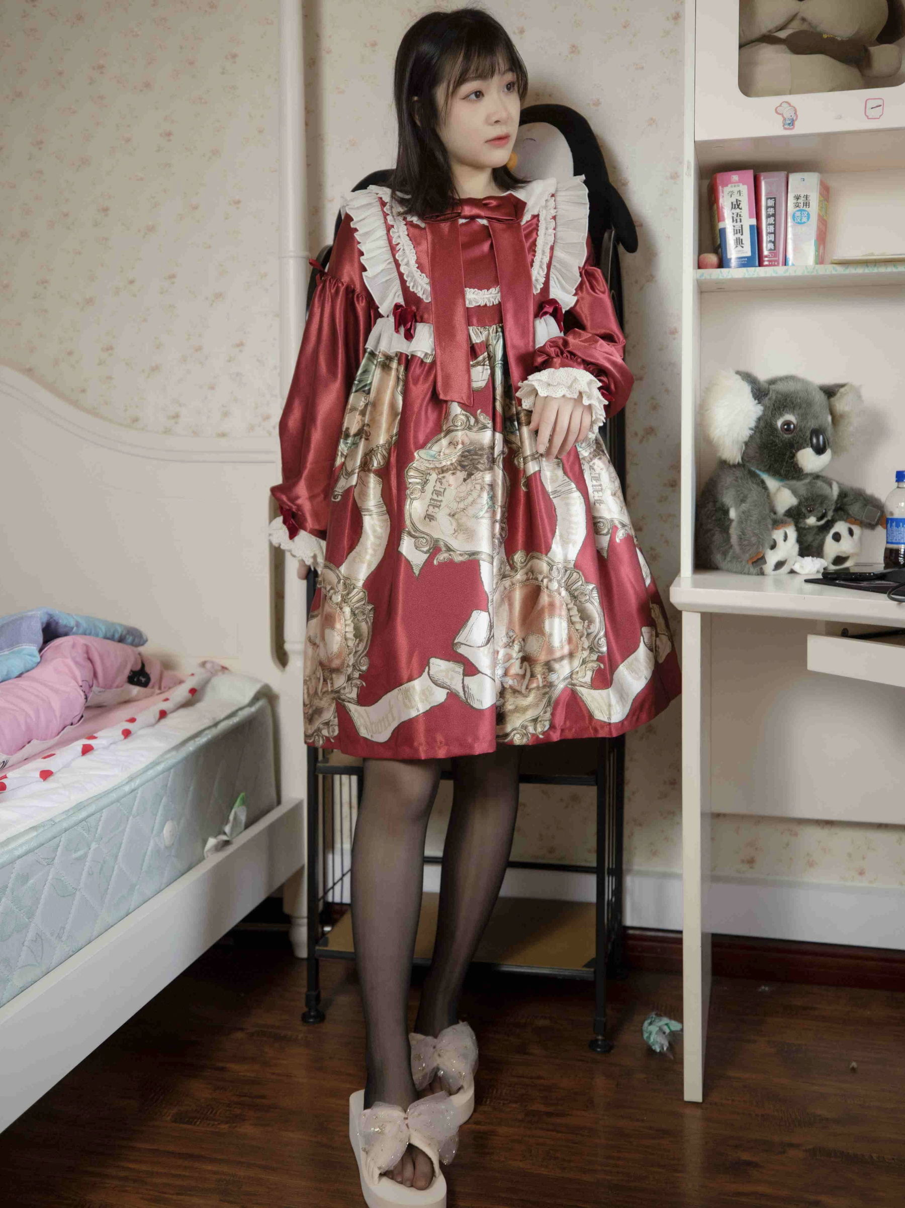 幻琪琪 – 红色Lolita 黑丝 Cosplay-第25张