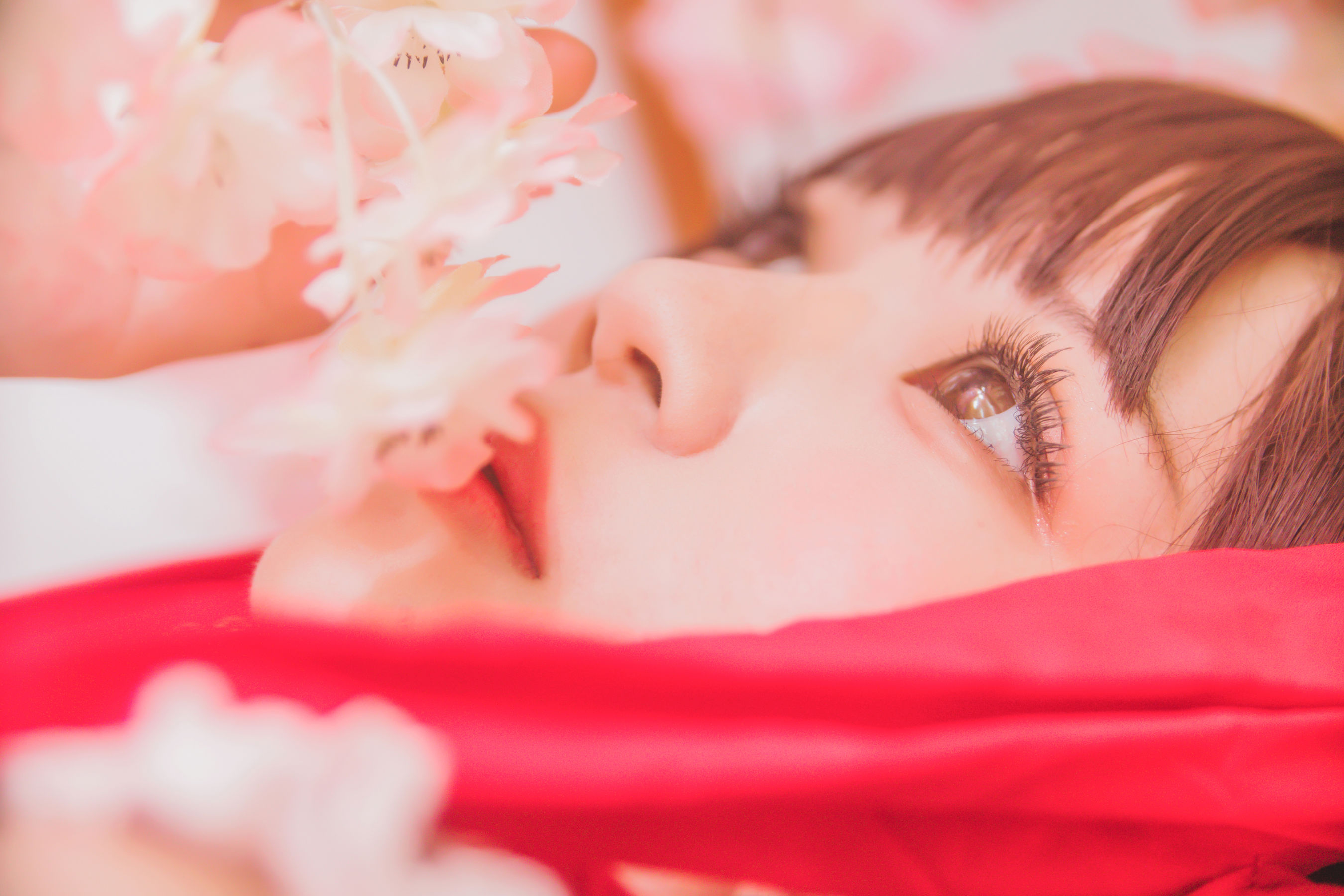 [萝莉COS] 桜桃喵《灵梦 新年快乐》 Cosplay-第14张