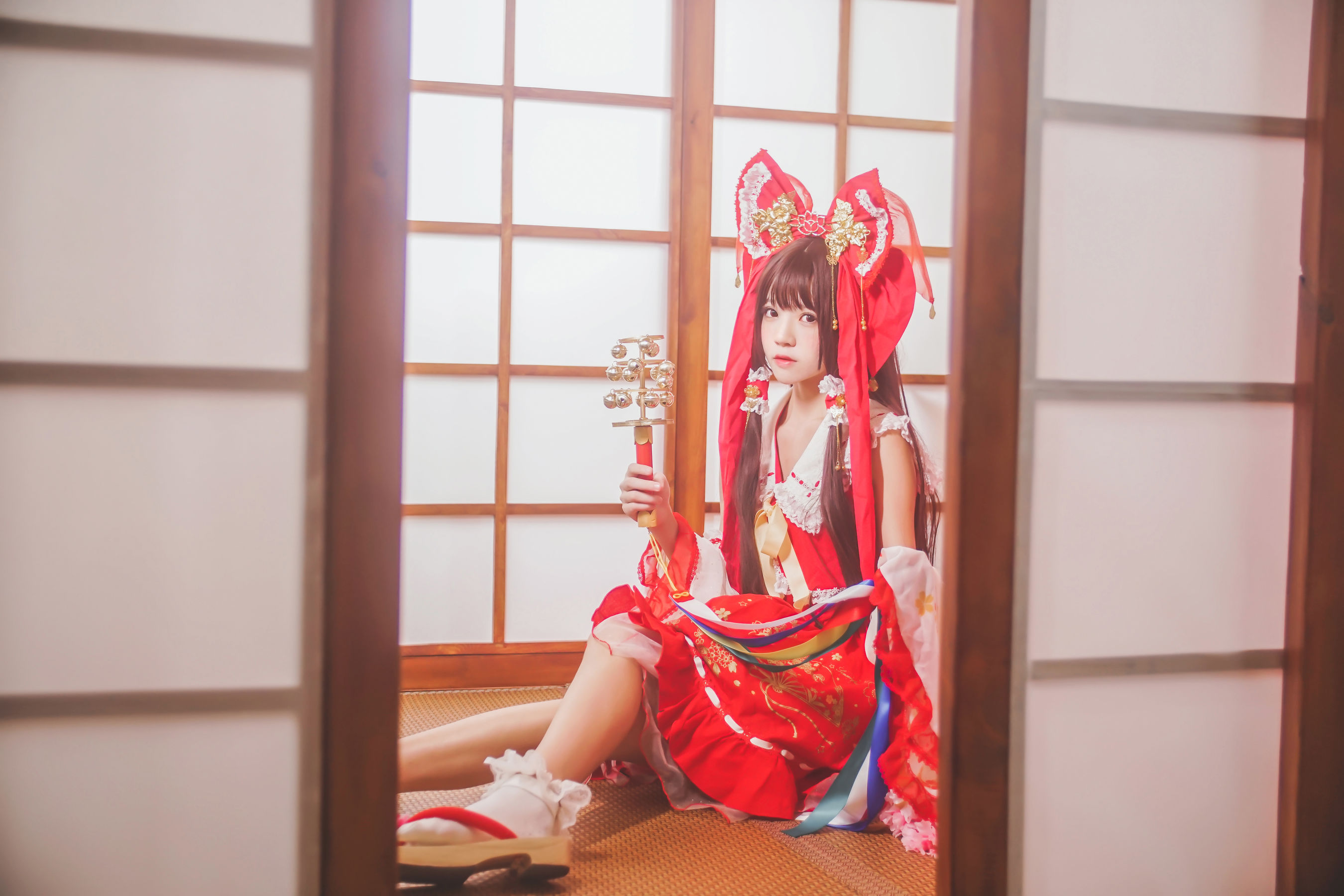 [萝莉COS] 桜桃喵《灵梦 新年快乐》 Cosplay-第21张