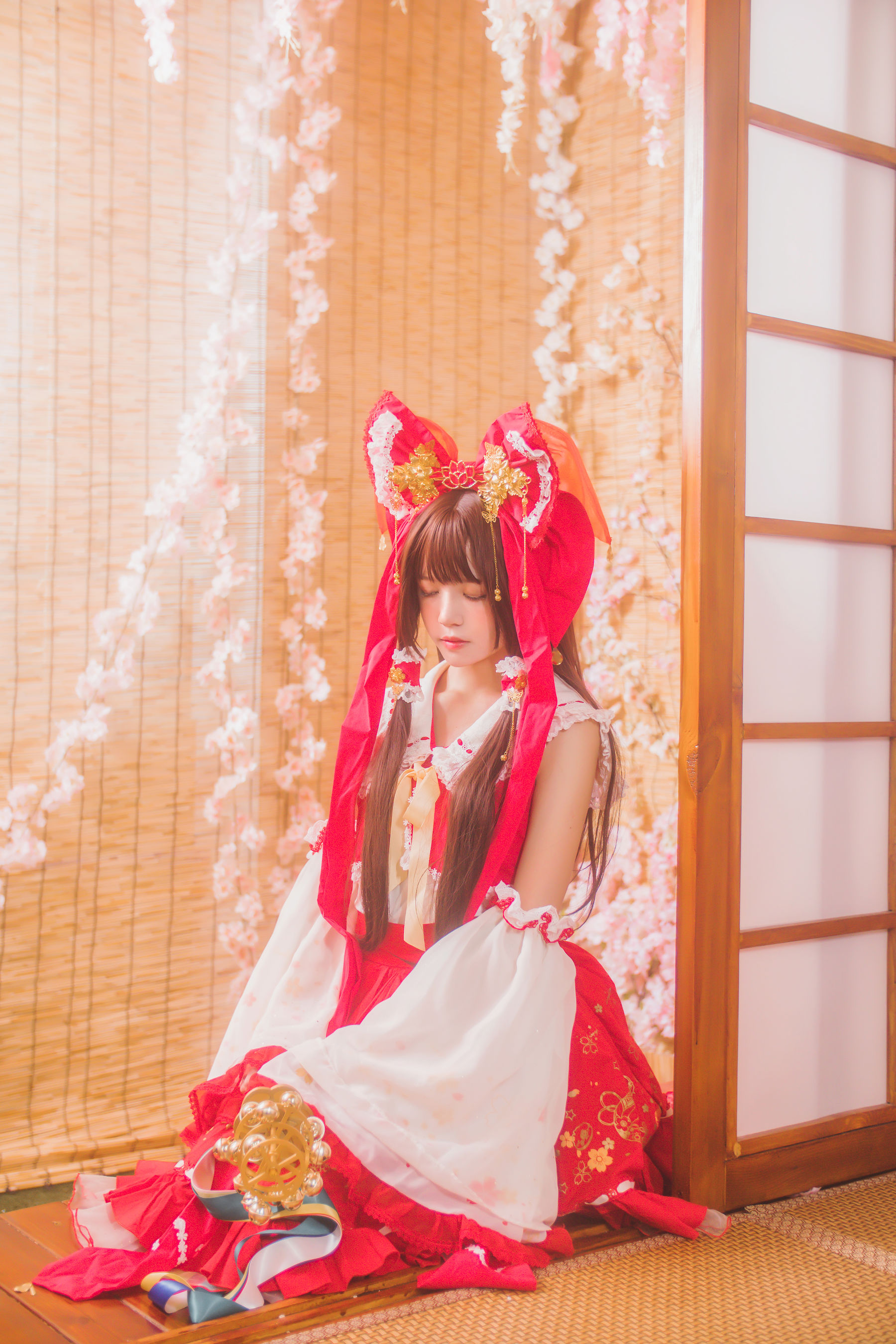 [萝莉COS] 桜桃喵《灵梦 新年快乐》 Cosplay-第23张