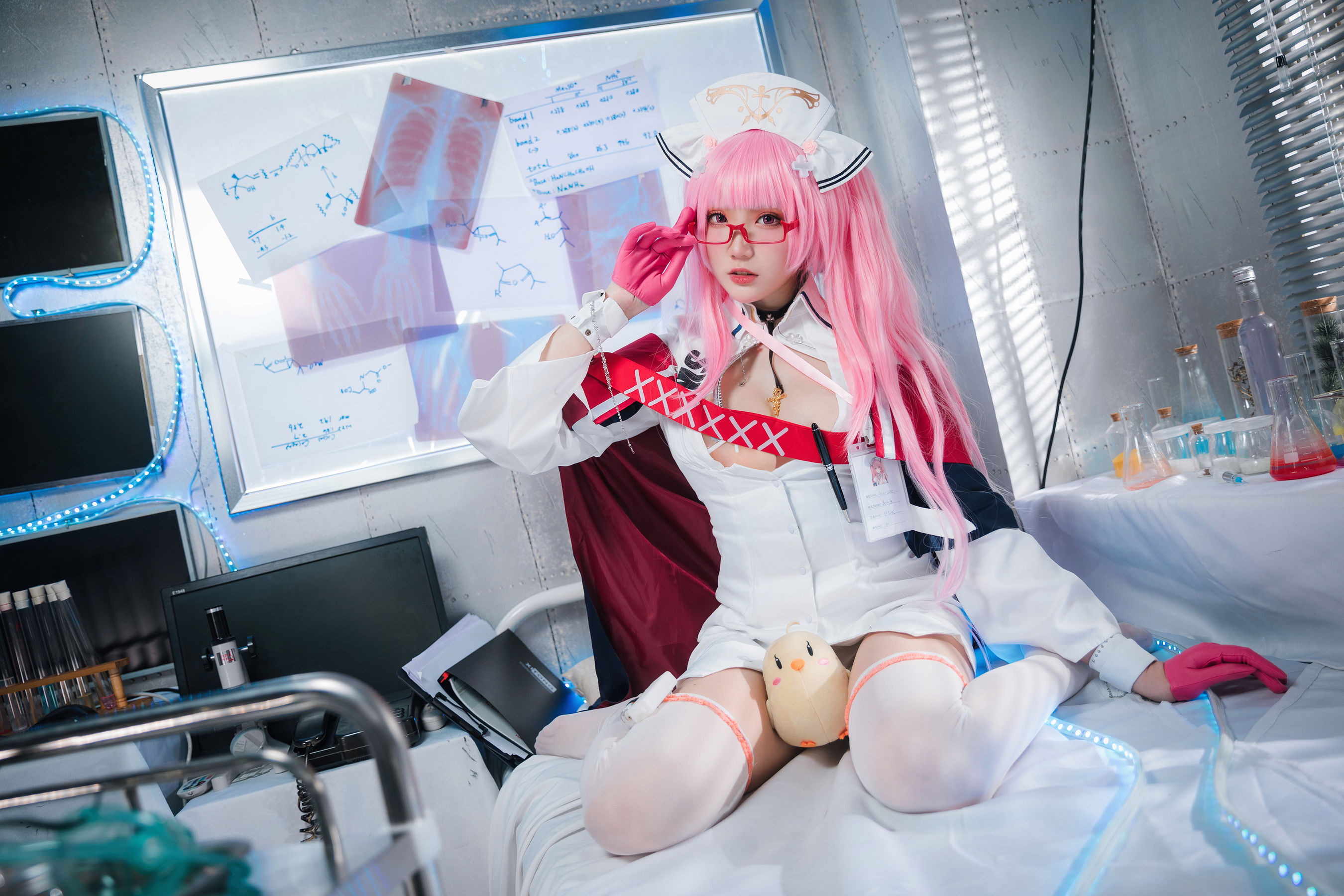 Coser瓜希酱福利 – 英仙座护士 Cosplay-第14张