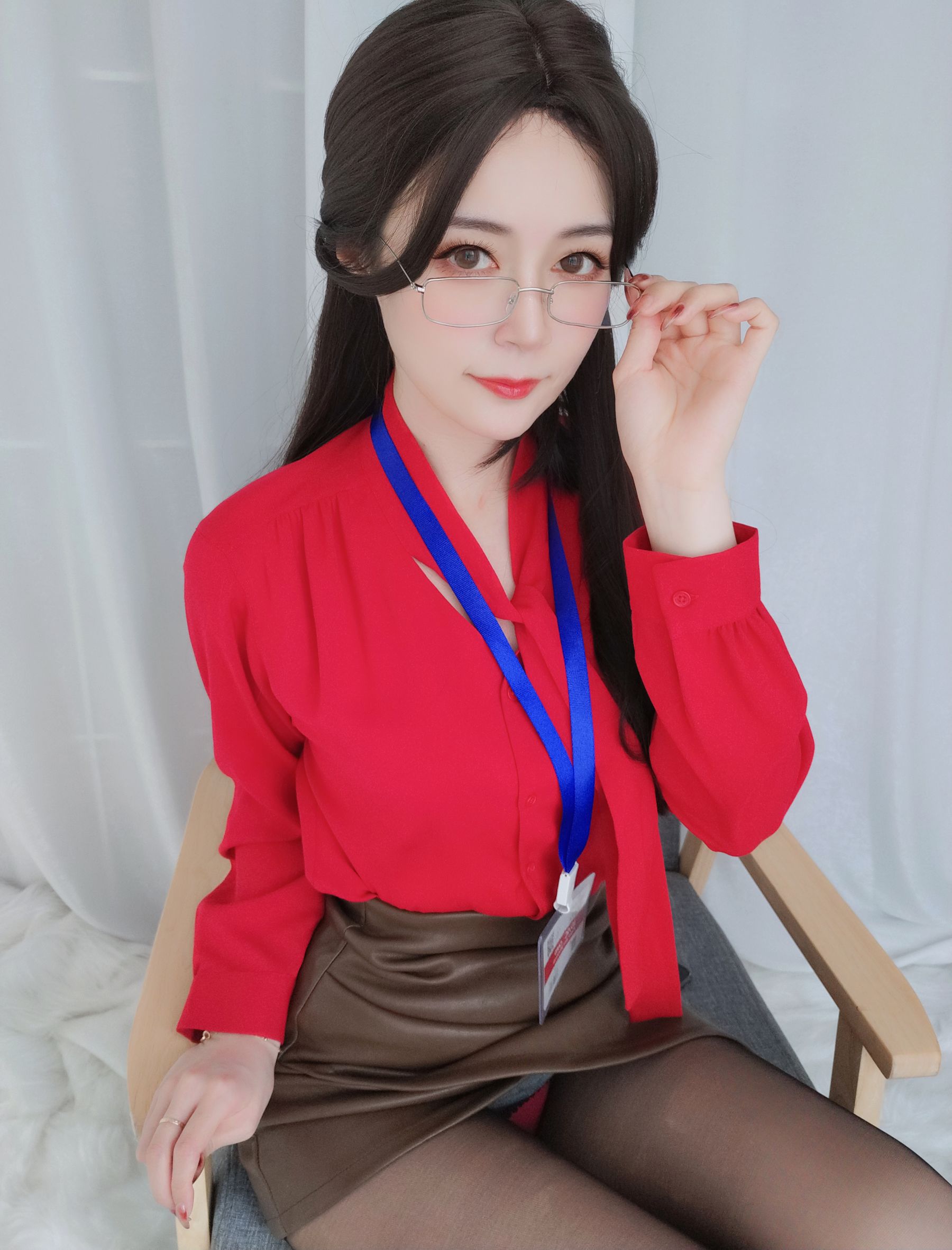 Coser小姐姐白银 – 新上任上司 Cosplay-第25张