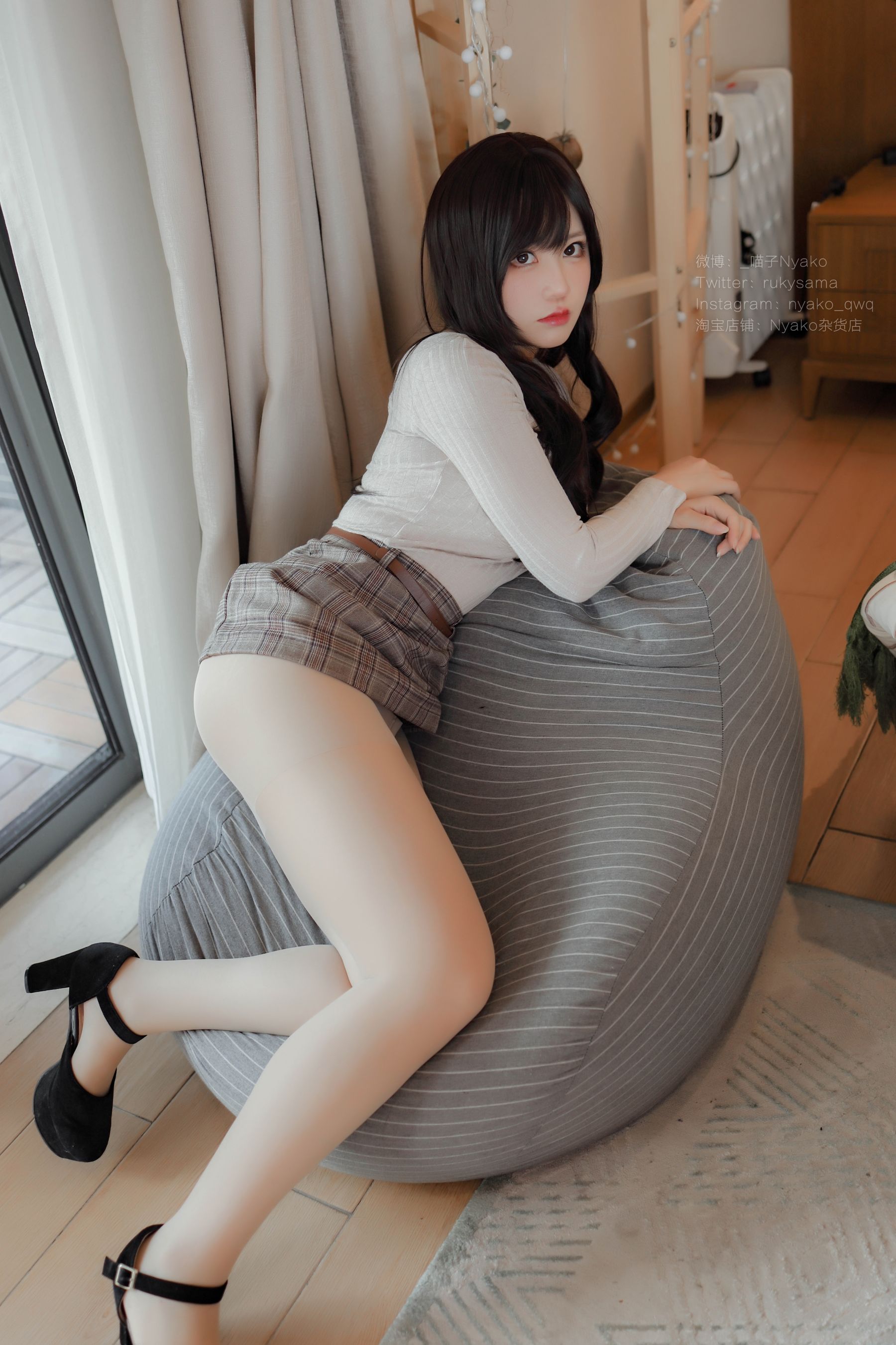 萌妹子Nyako喵子 – 人妻本 Cosplay-第28张