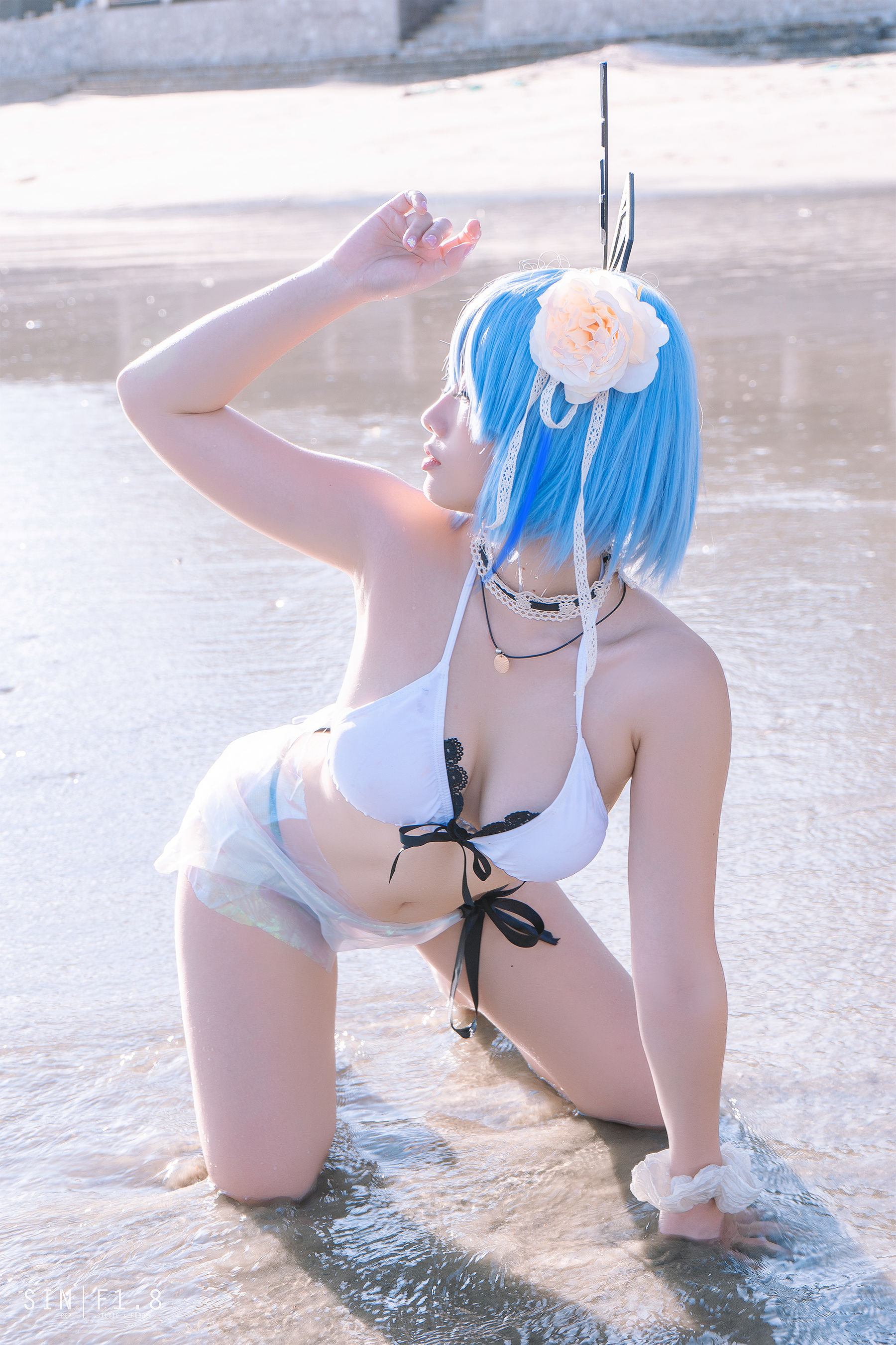 Messie Huang – Gascogne swimsuit Cosplay-第1张