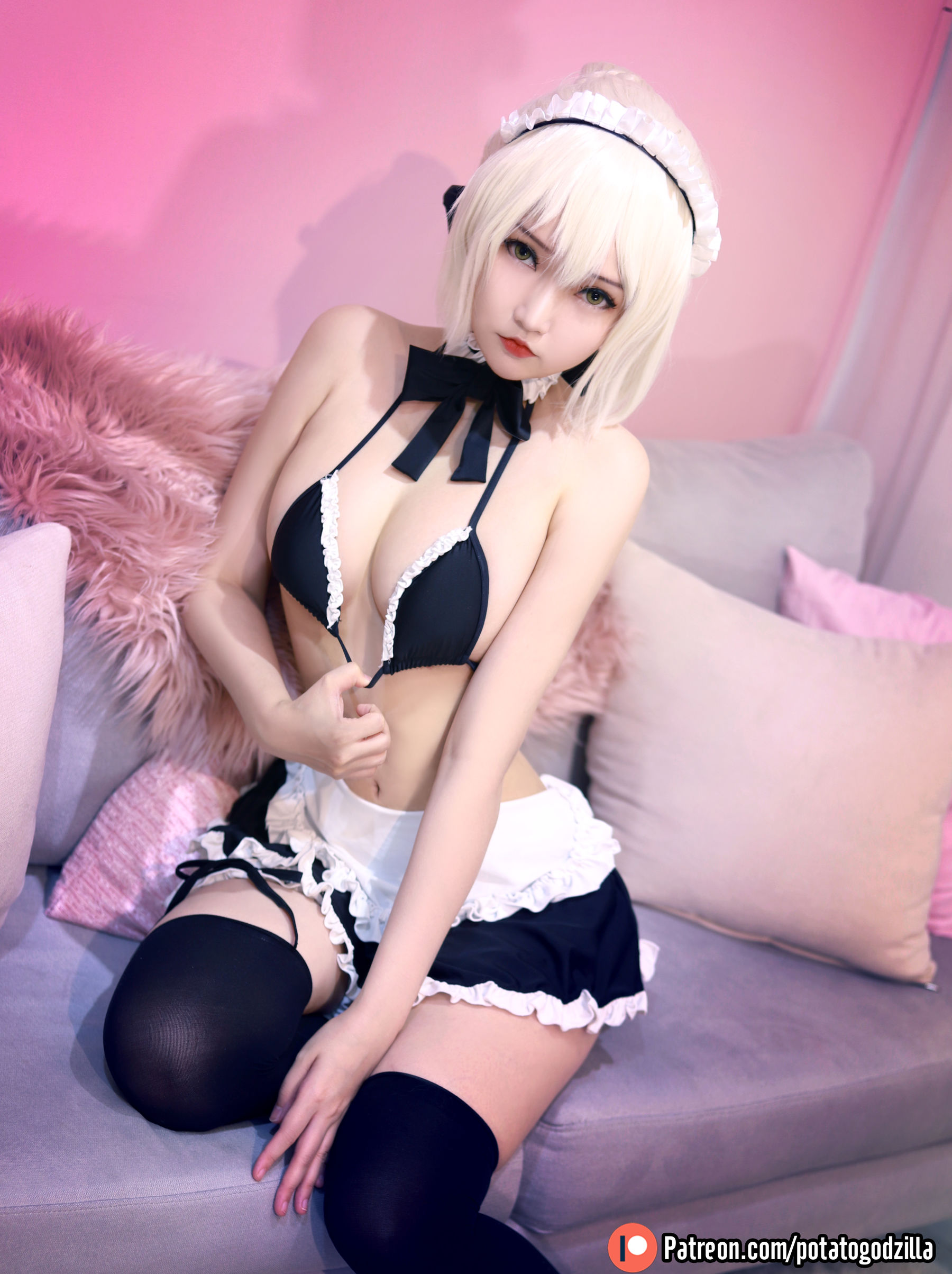 Coser小姐姐Potato Godzilla – Saber Alter Maid Cosplay-第21张