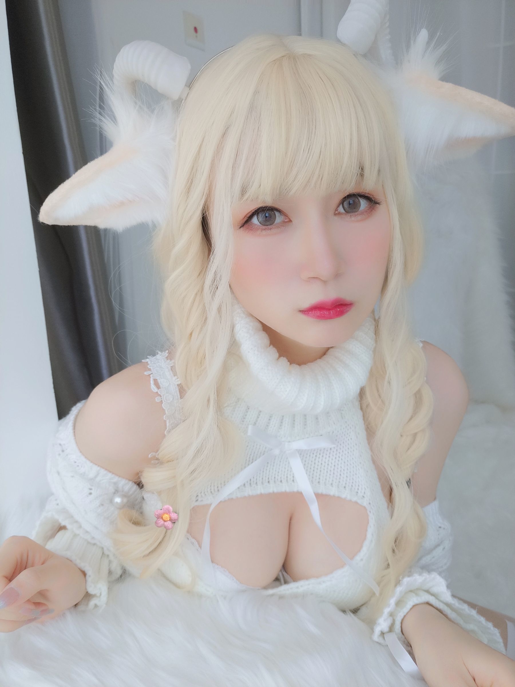 Coser小姐姐白银 – 小白羊 Cosplay-第38张