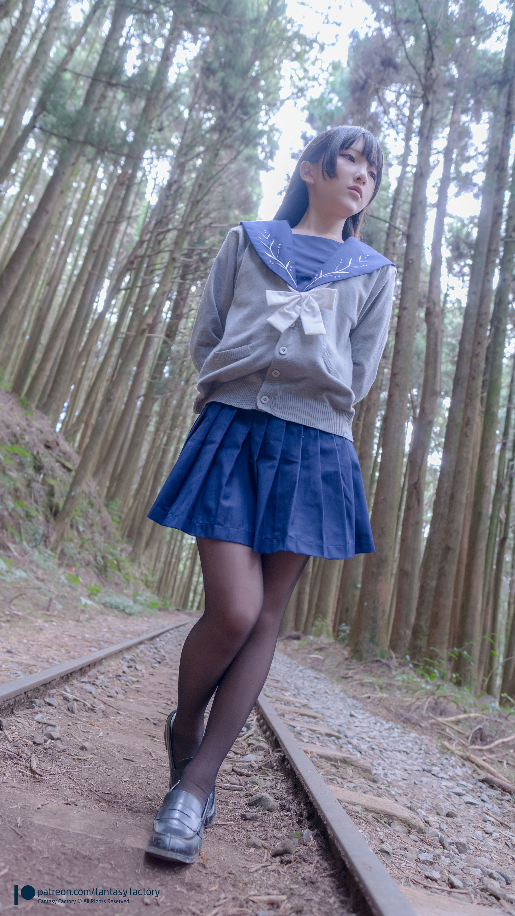 [Fantasy Factory] 小丁Cosplay – JK制服 水手小兔 外拍 Cosplay-第25张