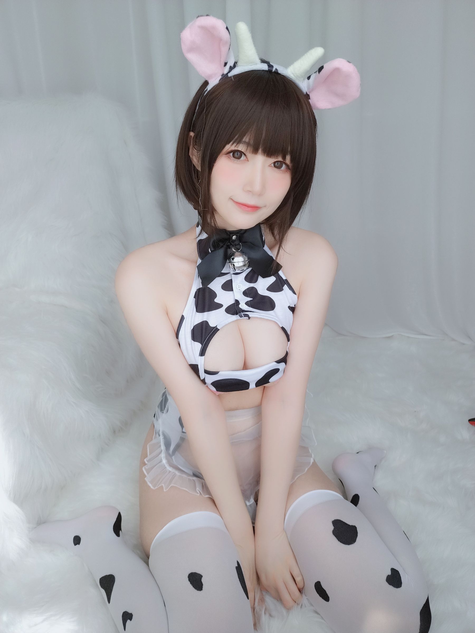 Coser小姐姐白银 – 可爱奶牛 Cosplay-第6张