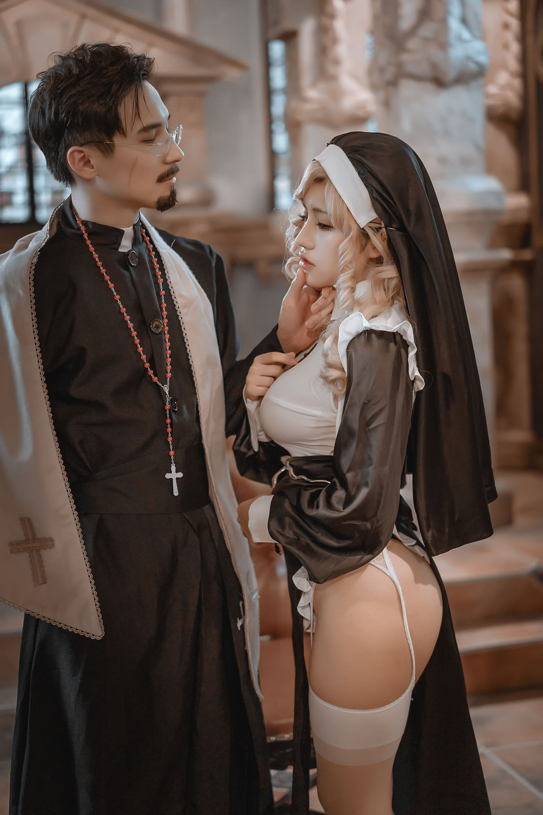 一笑芳香沁 – 神父修女 Cosplay-第21张