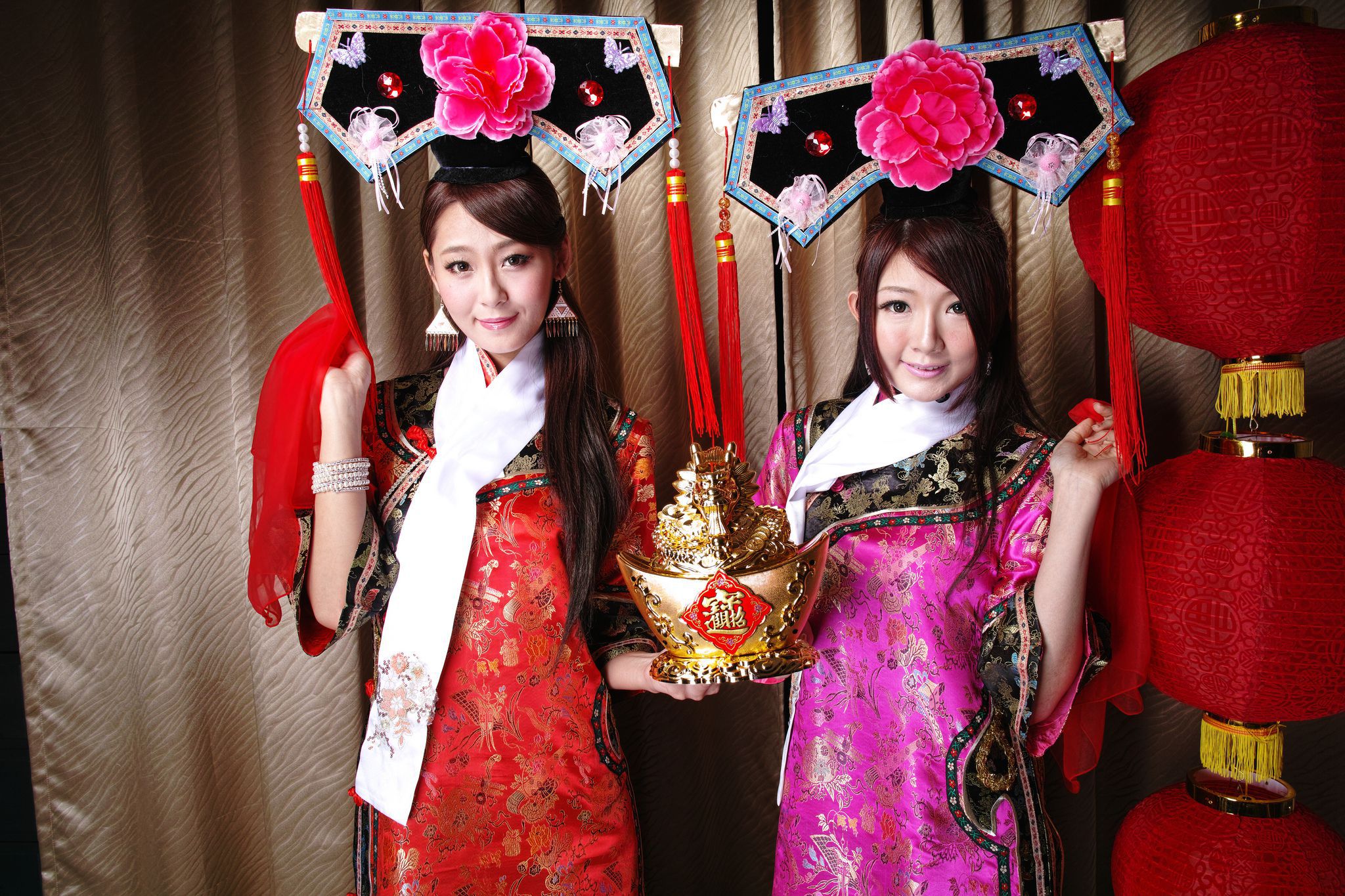 Winnie小雪、小羽《新春拜年 甄嬛格格》 Cosplay-第6张