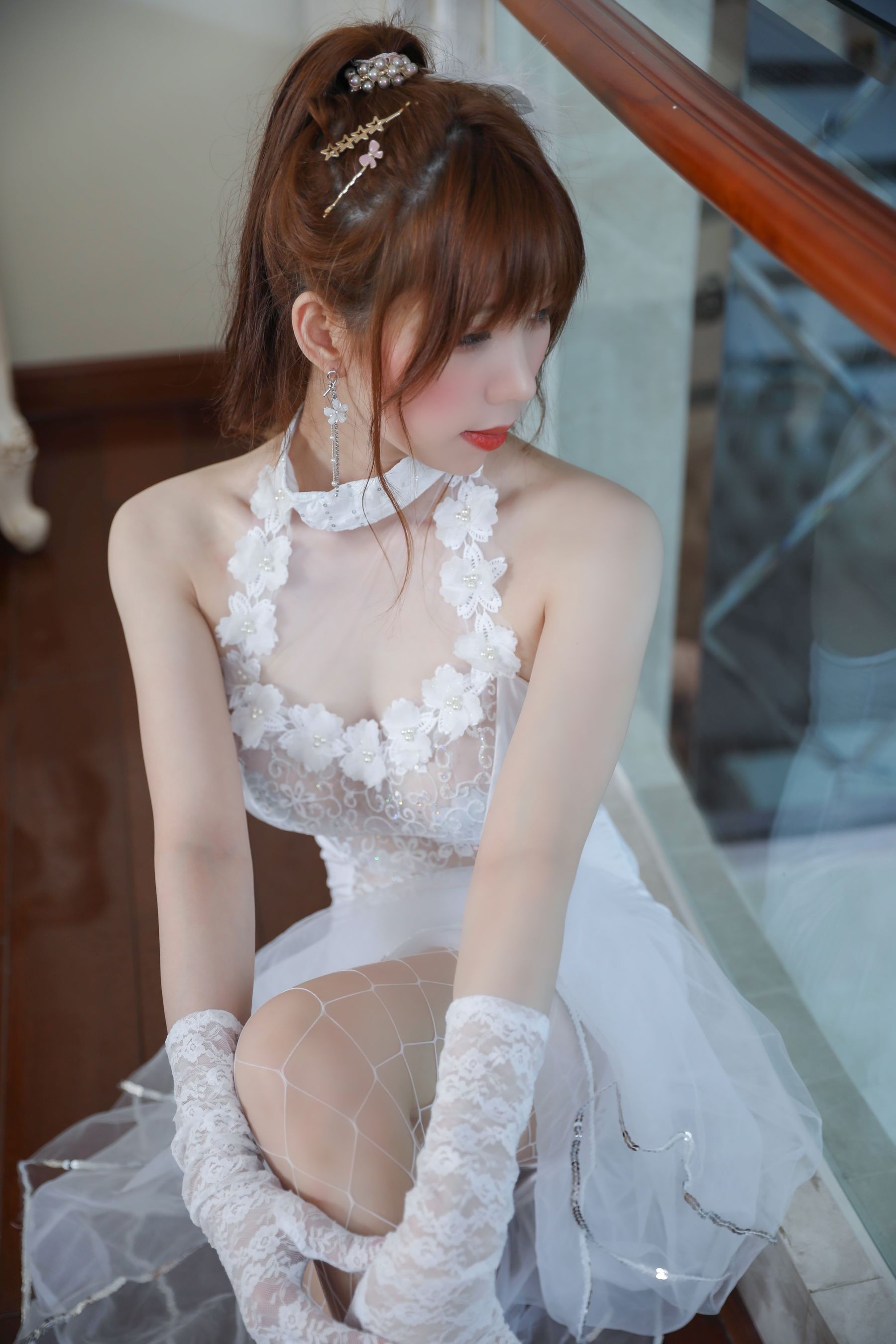 二次元巨乳美女鹿野希 – 白礼服 Cosplay-第31张