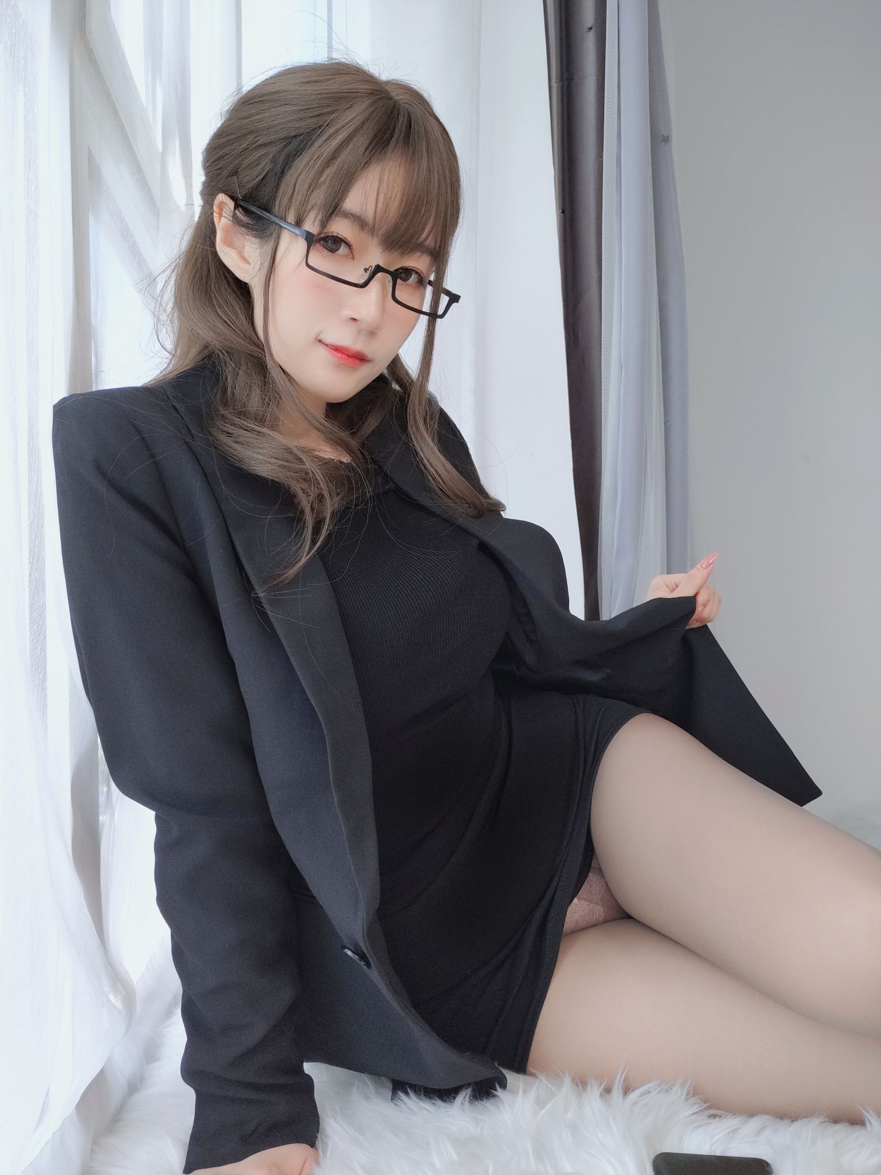 Coser小姐姐白银 – 黑西服 Cosplay-第43张