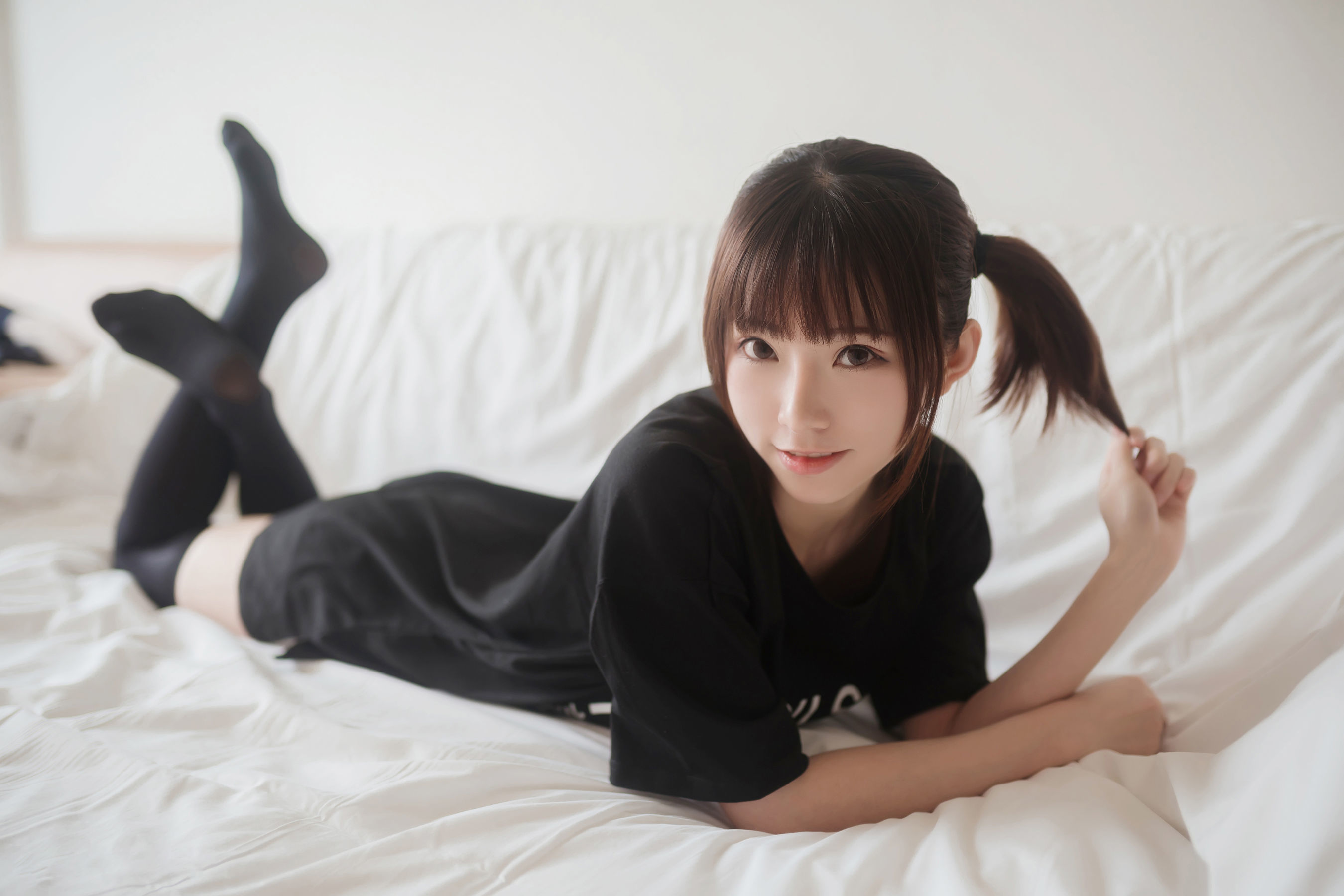 动漫博主Kitaro_绮太郎 – 半袖双马尾 Cosplay-第22张