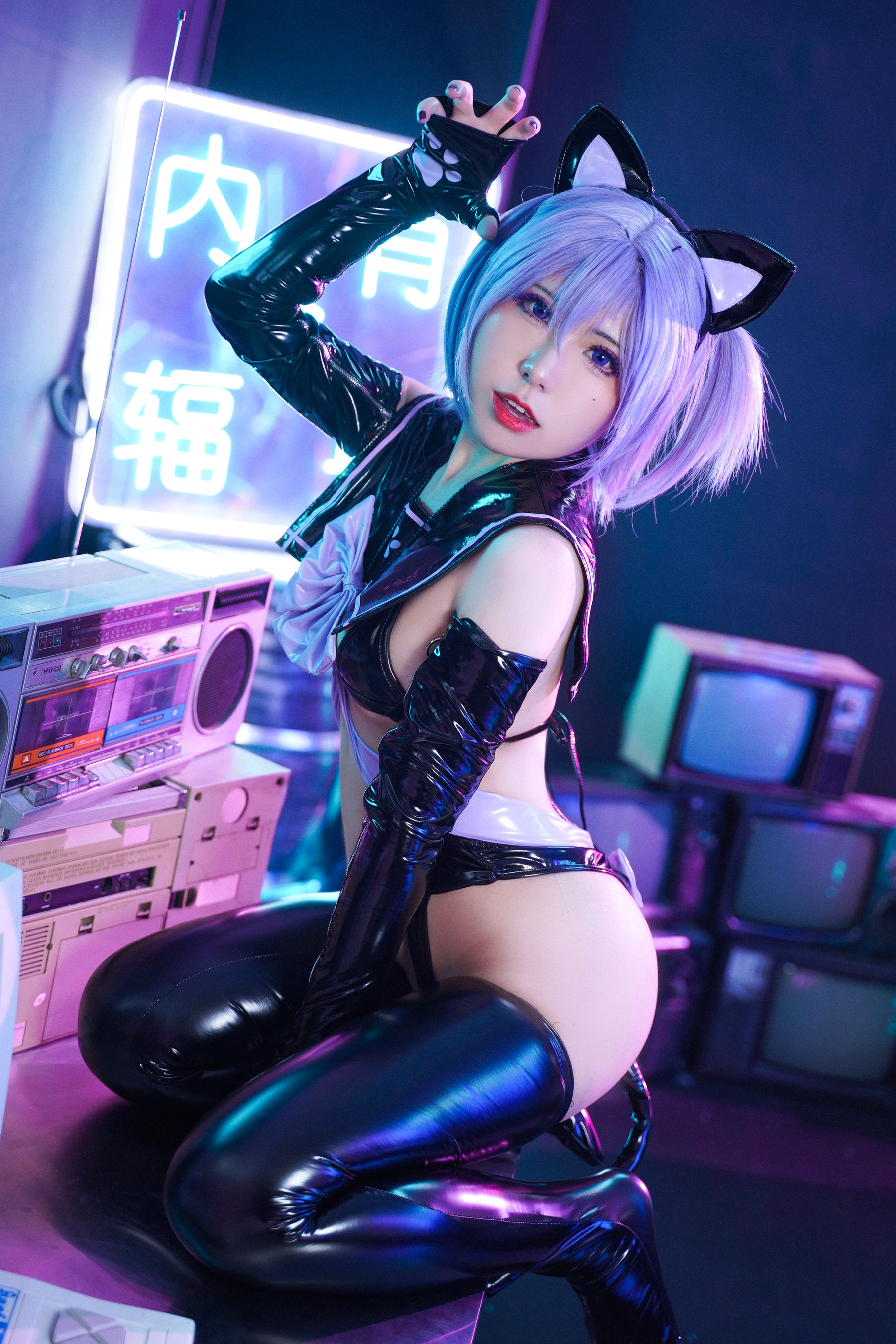 虎森森 – 莉莉娅 Cosplay-第1张