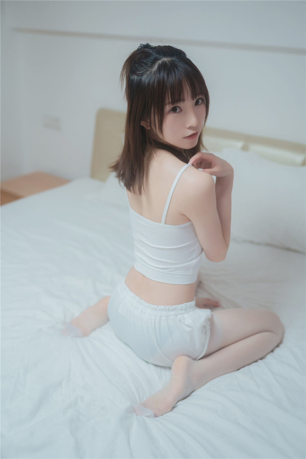 动漫博主Kitaro_绮太郎 – 白丝套装 Cosplay-第26张