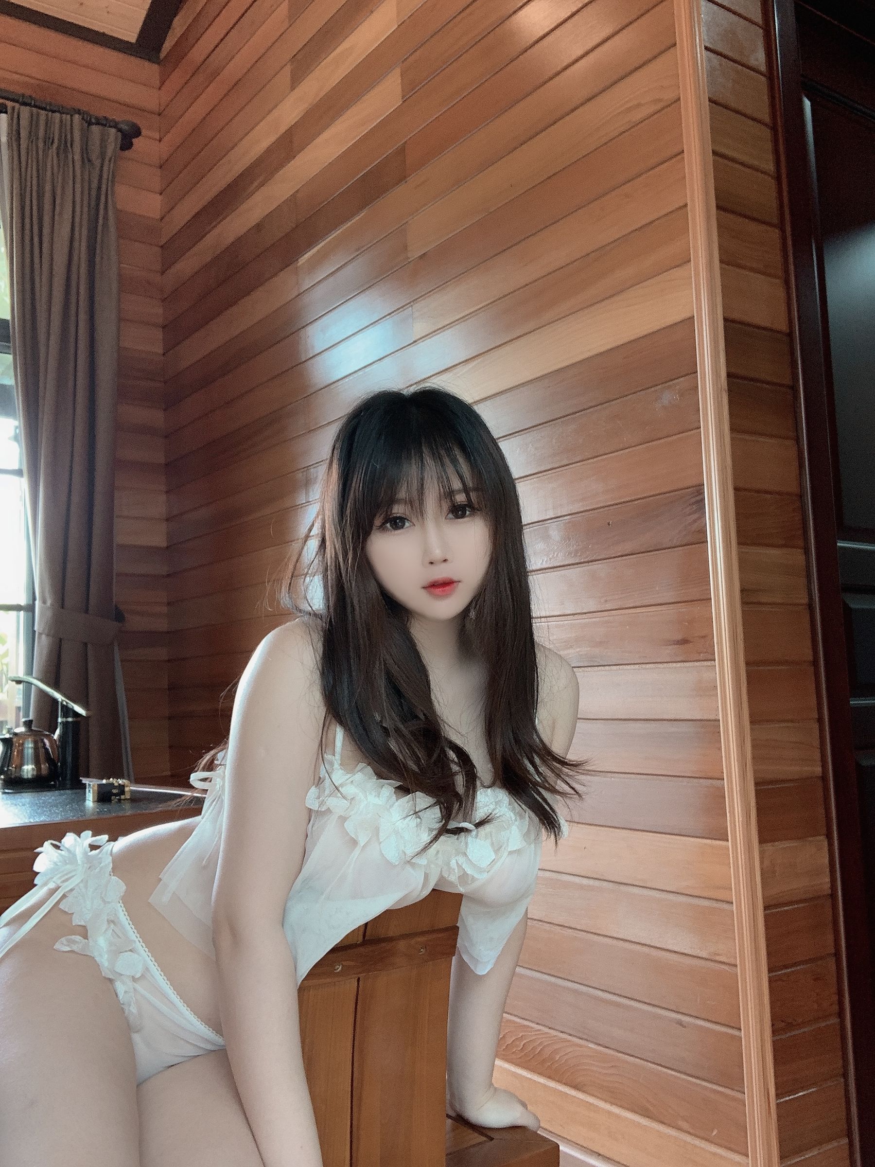 [Cosplay写真] 蜜桃少女是依酱呀 – 夏日 Cosplay-第26张