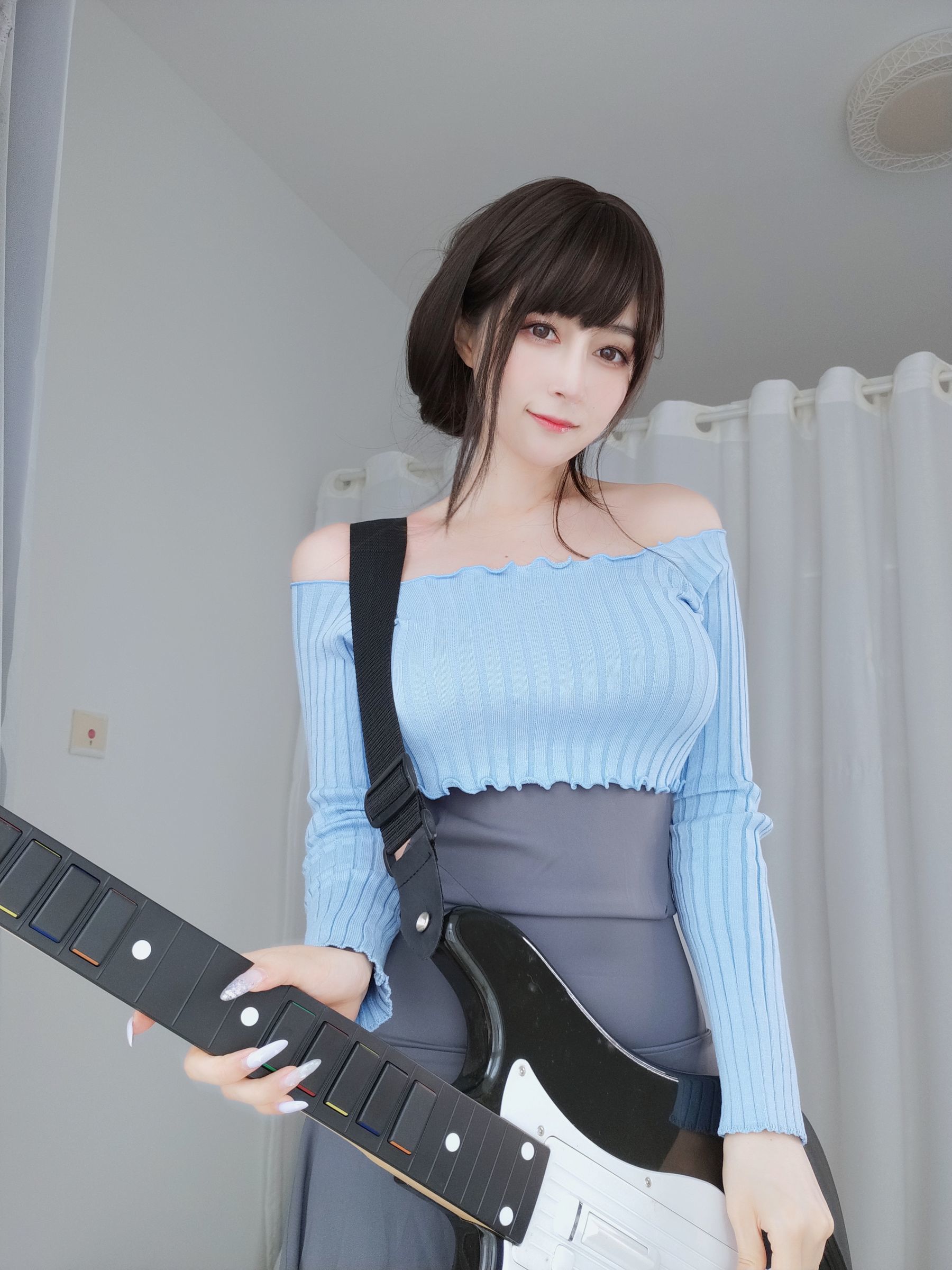 Coser小姐姐白银 – 吉他妹妹 Cosplay-第25张