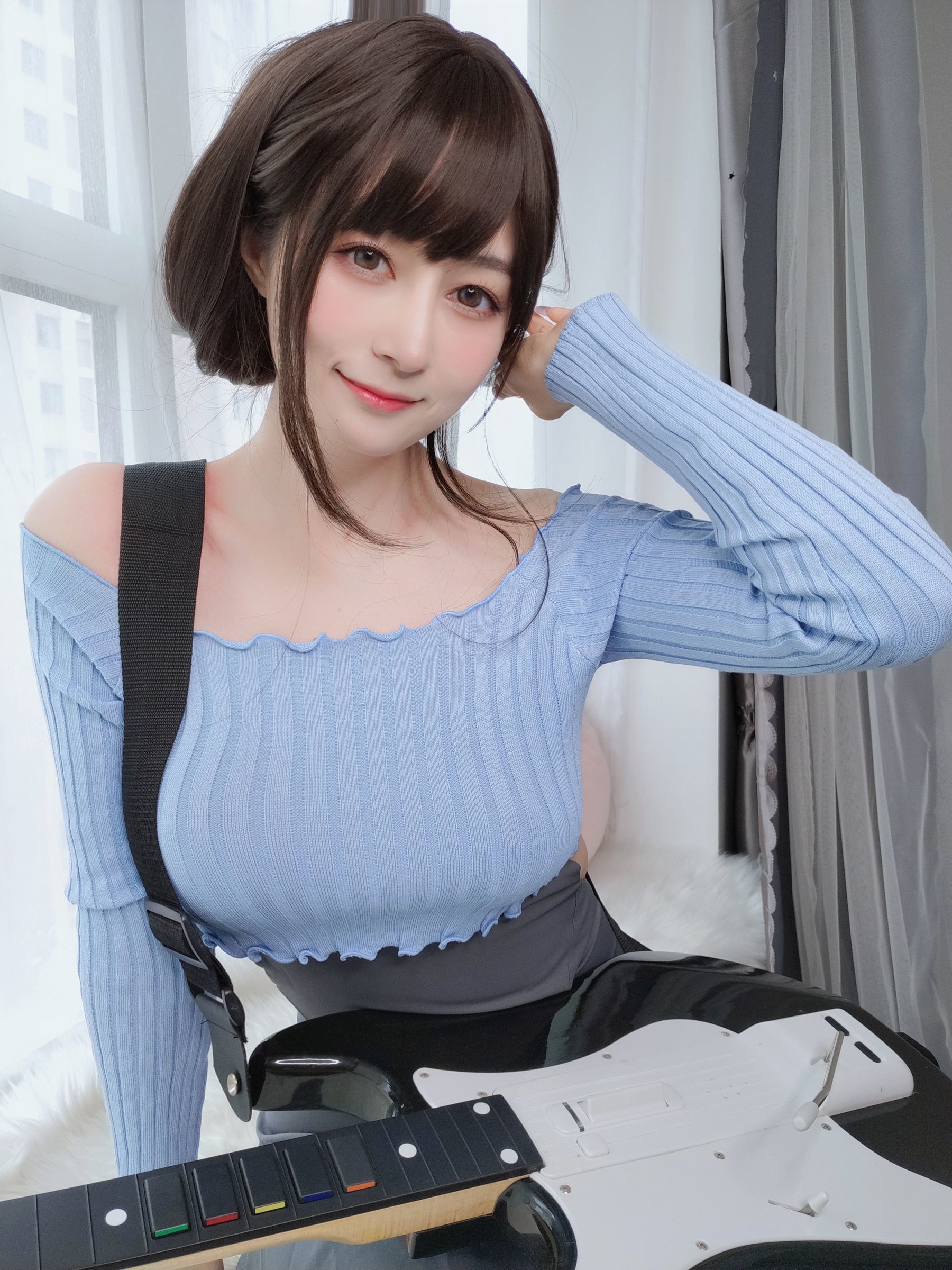 Coser小姐姐白银 – 吉他妹妹 Cosplay-第30张