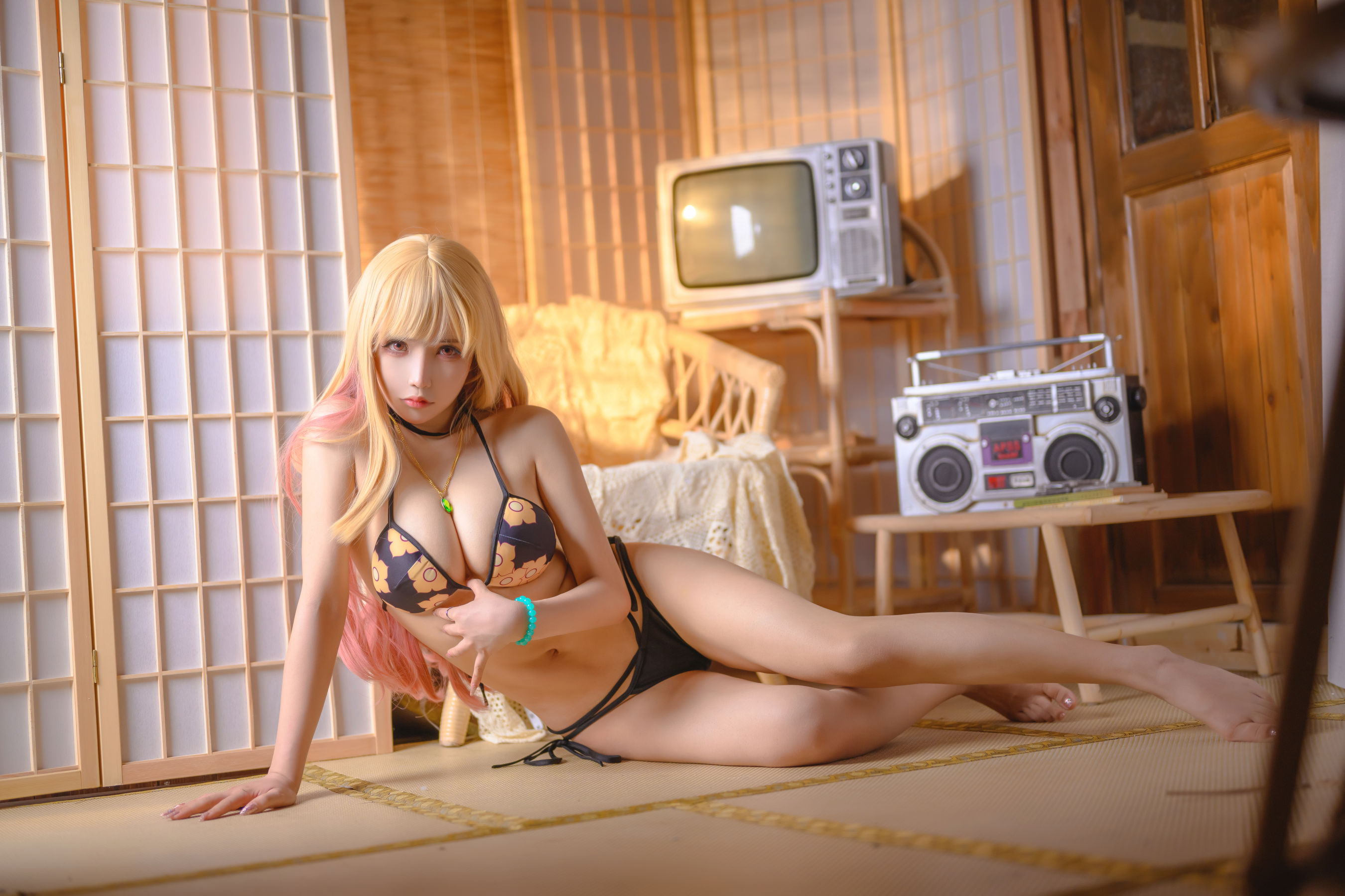 二次元妹子抱走莫子aa – 喜多川泳装 Cosplay-第19张