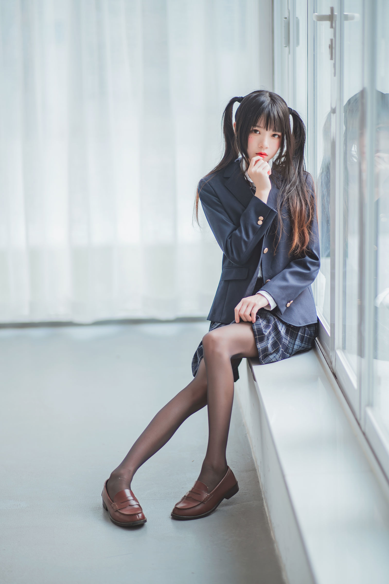 [萝莉COS] 桜桃喵 – 冬季制服丝秀 Cosplay-第23张