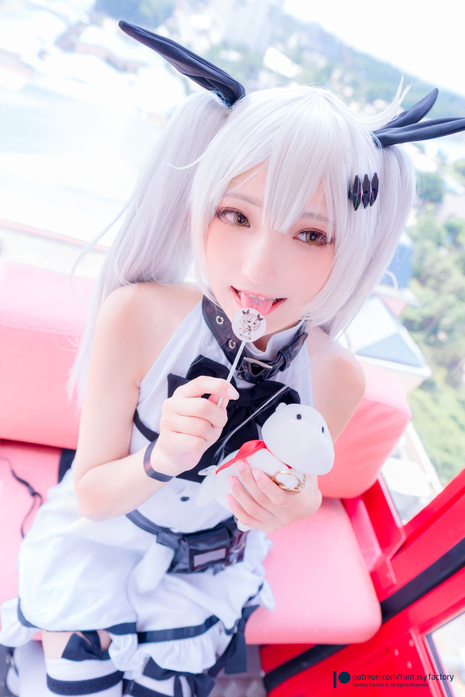 [Cosplay写真] 小丁 《Fantasy Factory》 – 2019.11 黑白 薄纱 网袜 Cosplay-第22张
