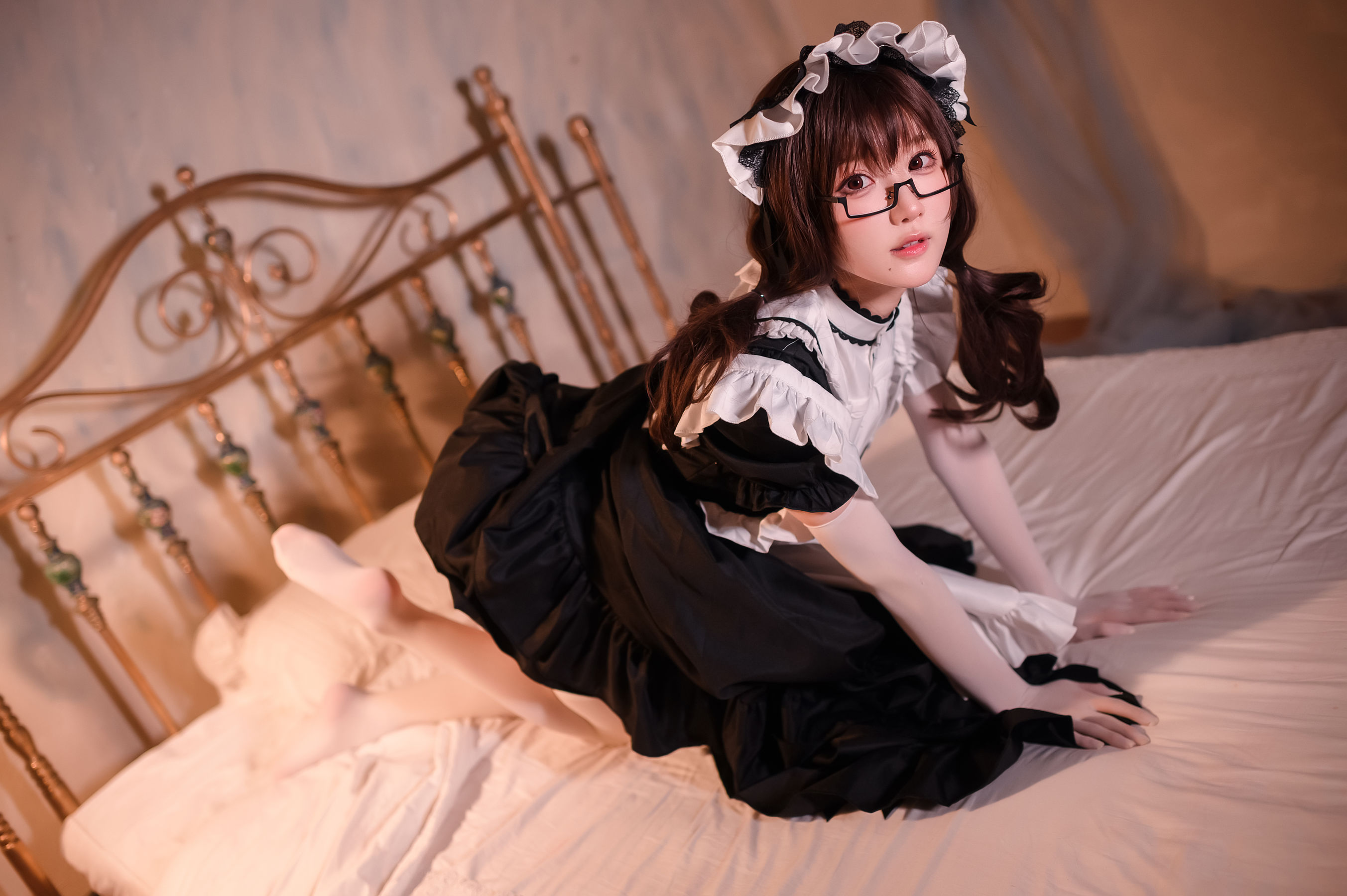 动漫博主阿包也是兔娘 – 传统长裙女仆 Cosplay-第24张