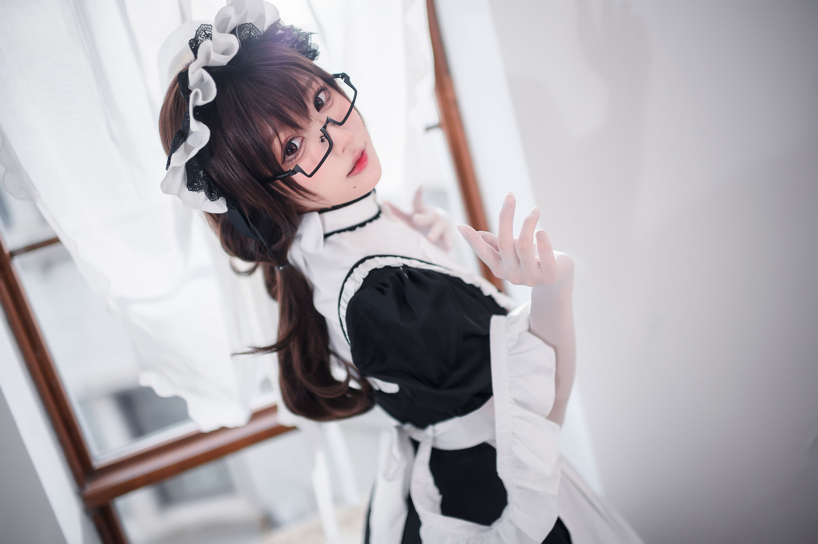 动漫博主阿包也是兔娘 – 传统长裙女仆 Cosplay-第26张