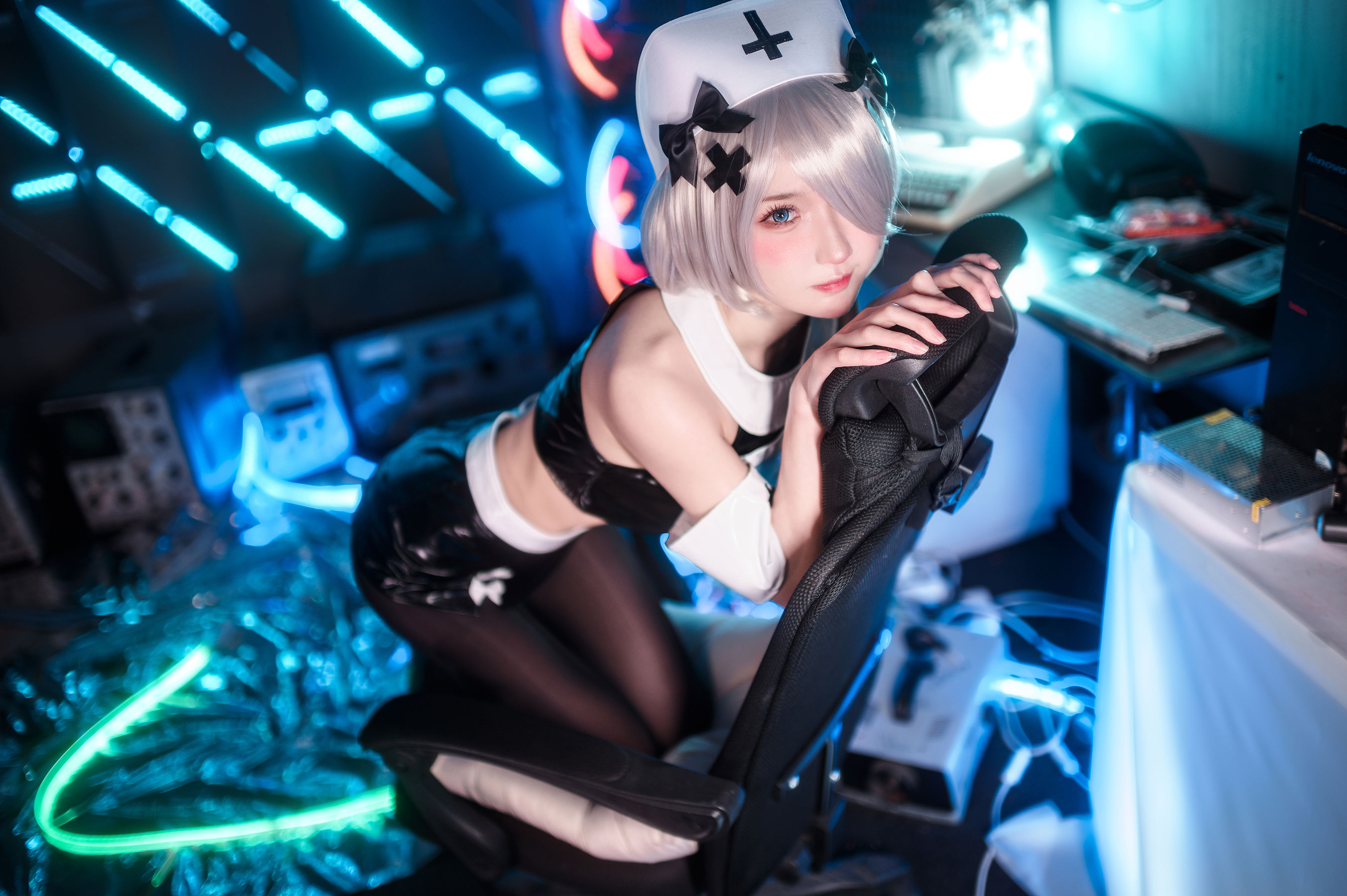 动漫博主阿包也是兔娘 – 阿包护士 Cosplay-第1张