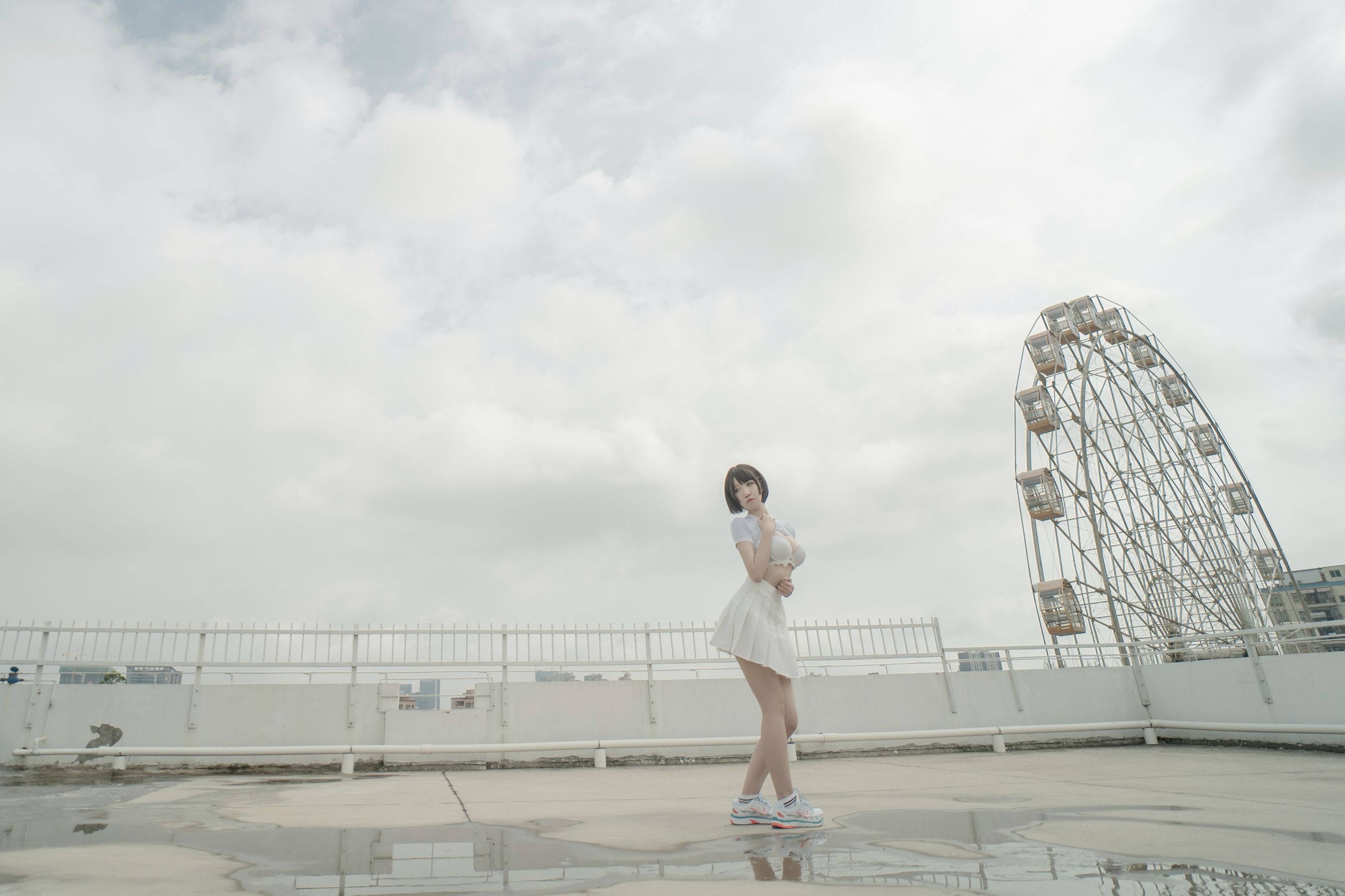 鬼马少女阿薰kaOri – 天台 Cosplay-第1张