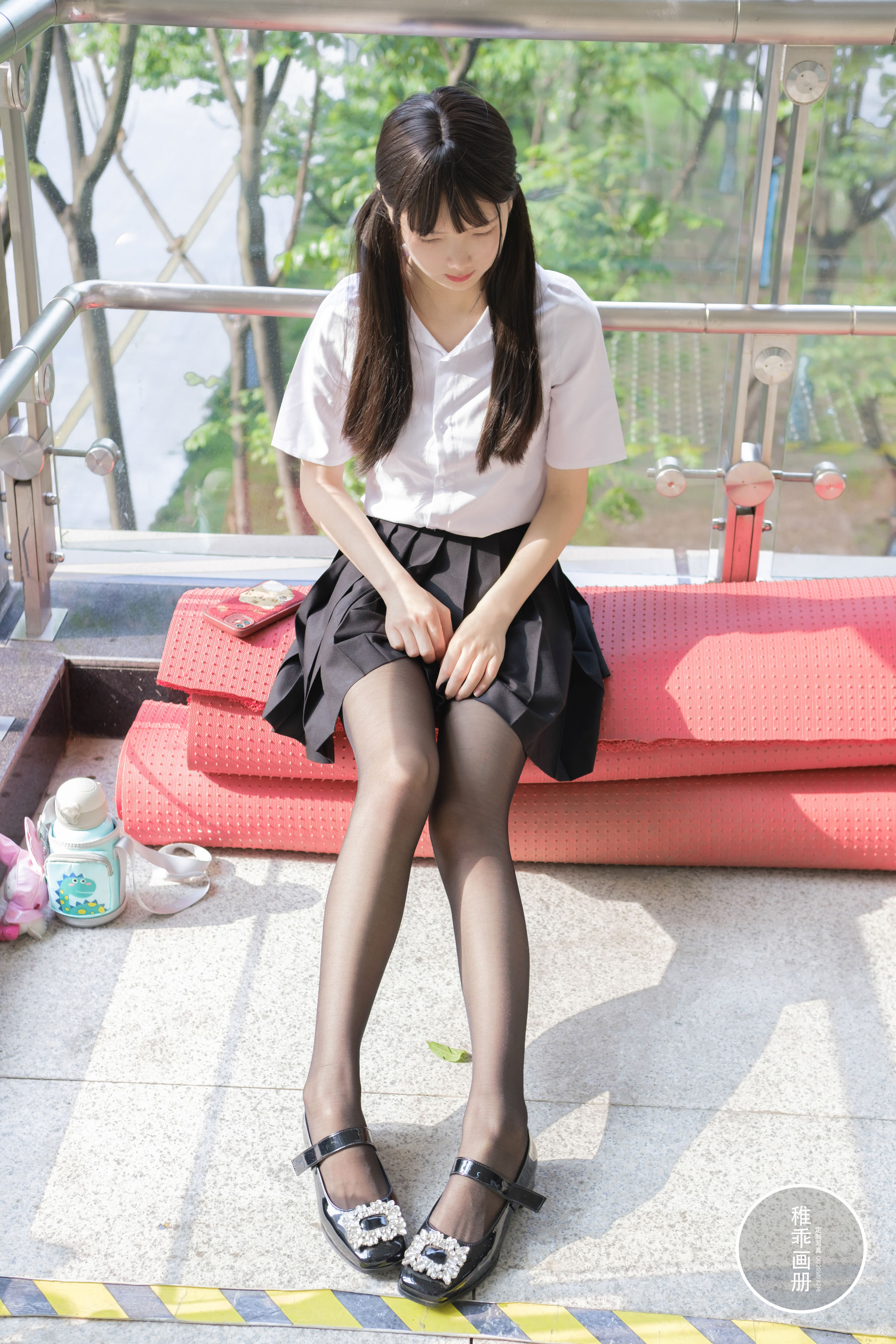 柴系小乖(稚乖画册) – 夜夜 逛街13d黑丝 Cosplay-第27张