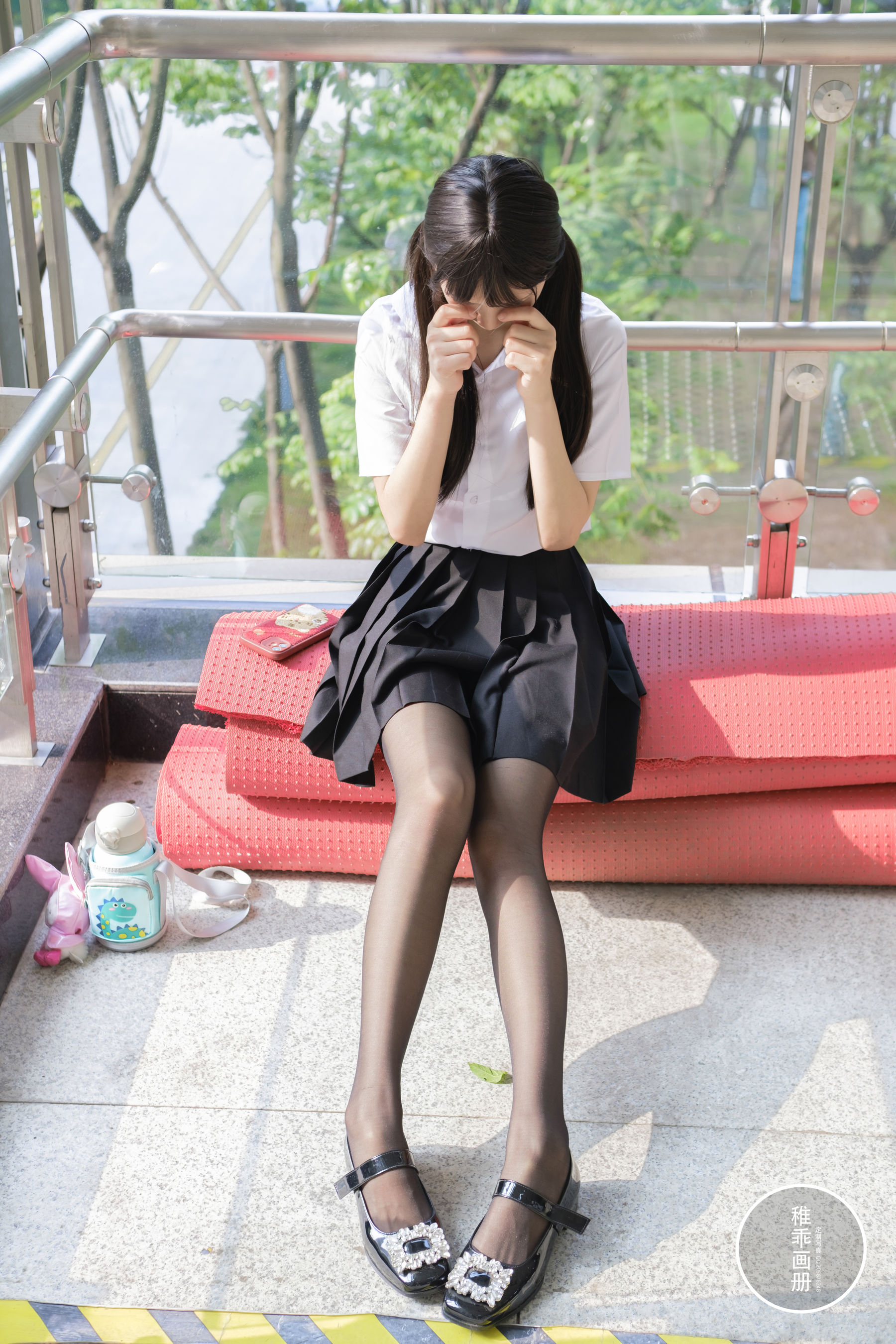 柴系小乖(稚乖画册) – 夜夜 逛街13d黑丝 Cosplay-第26张