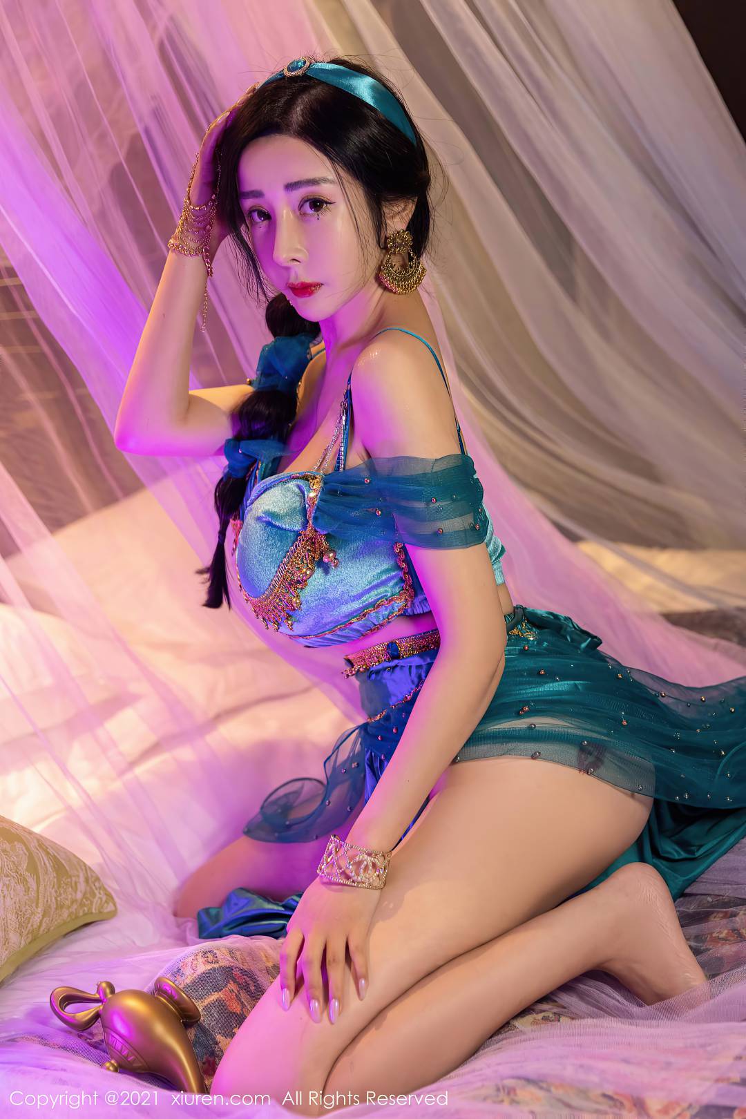 [XIUREN秀人网] 2021.11.19 NO.4243 允爾 [63P-791MB]