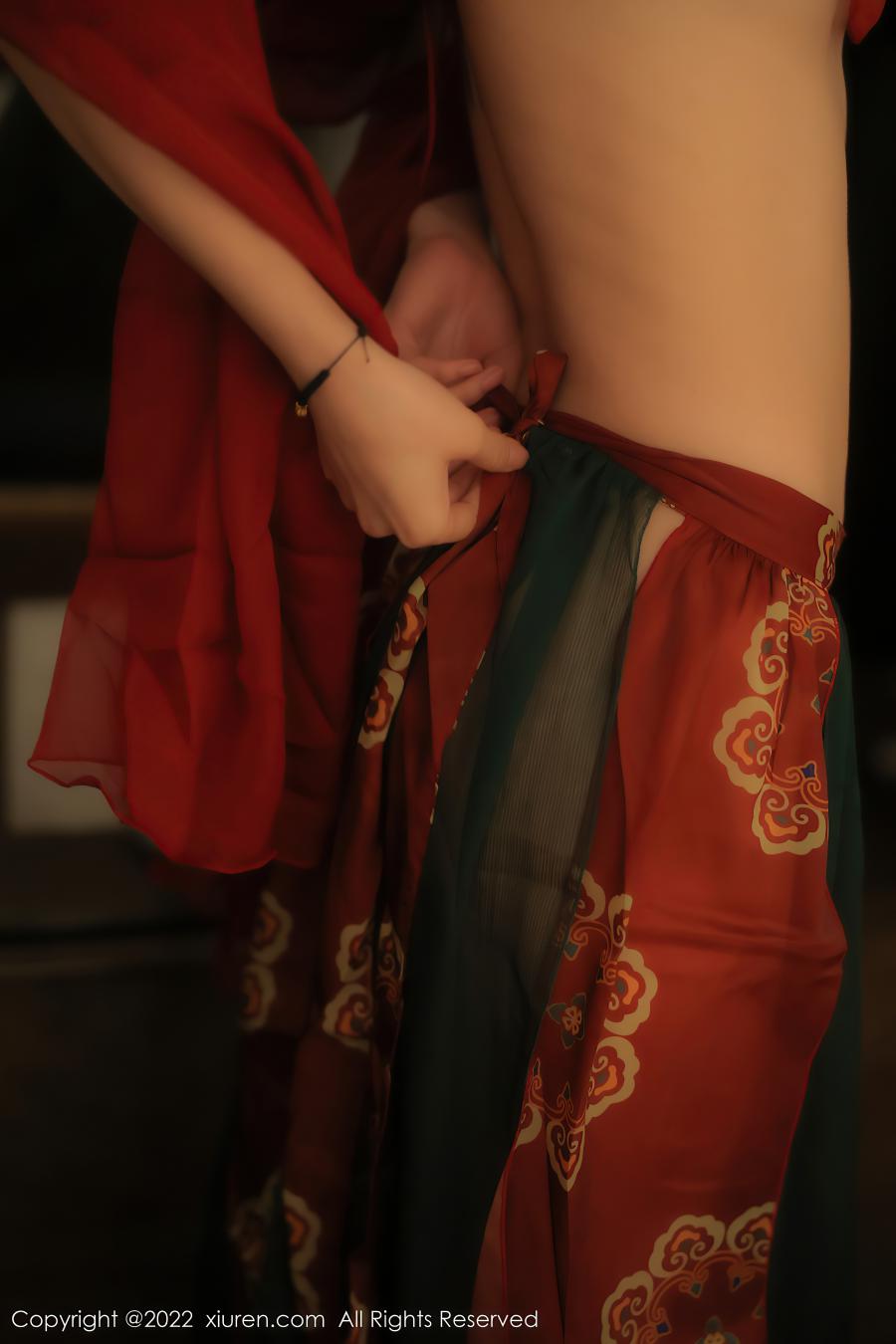 [XIUREN秀人网] 2022.09.01 NO.5527 奶瓶. [78P-687MB]