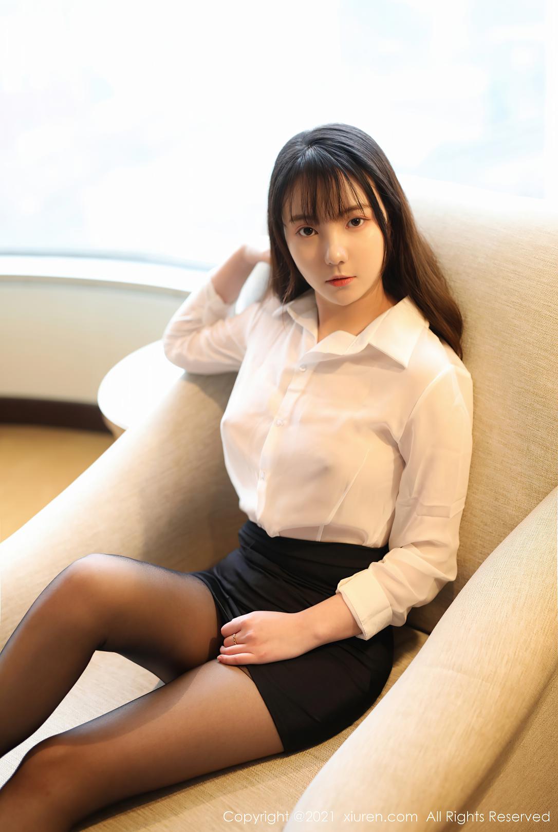 [XIUREN秀人网]2021.02.03 NO.3076 揉揉肉肉[39P-382MB]