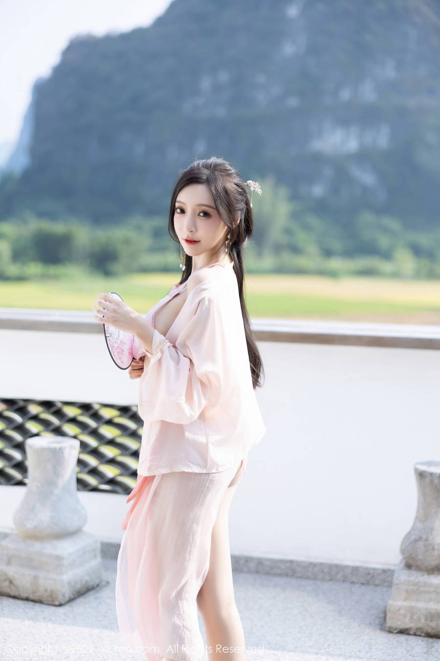 [XIUREN秀人网] 2022.12.23 NO.6040 王馨瑶yanni [84P-688MB]