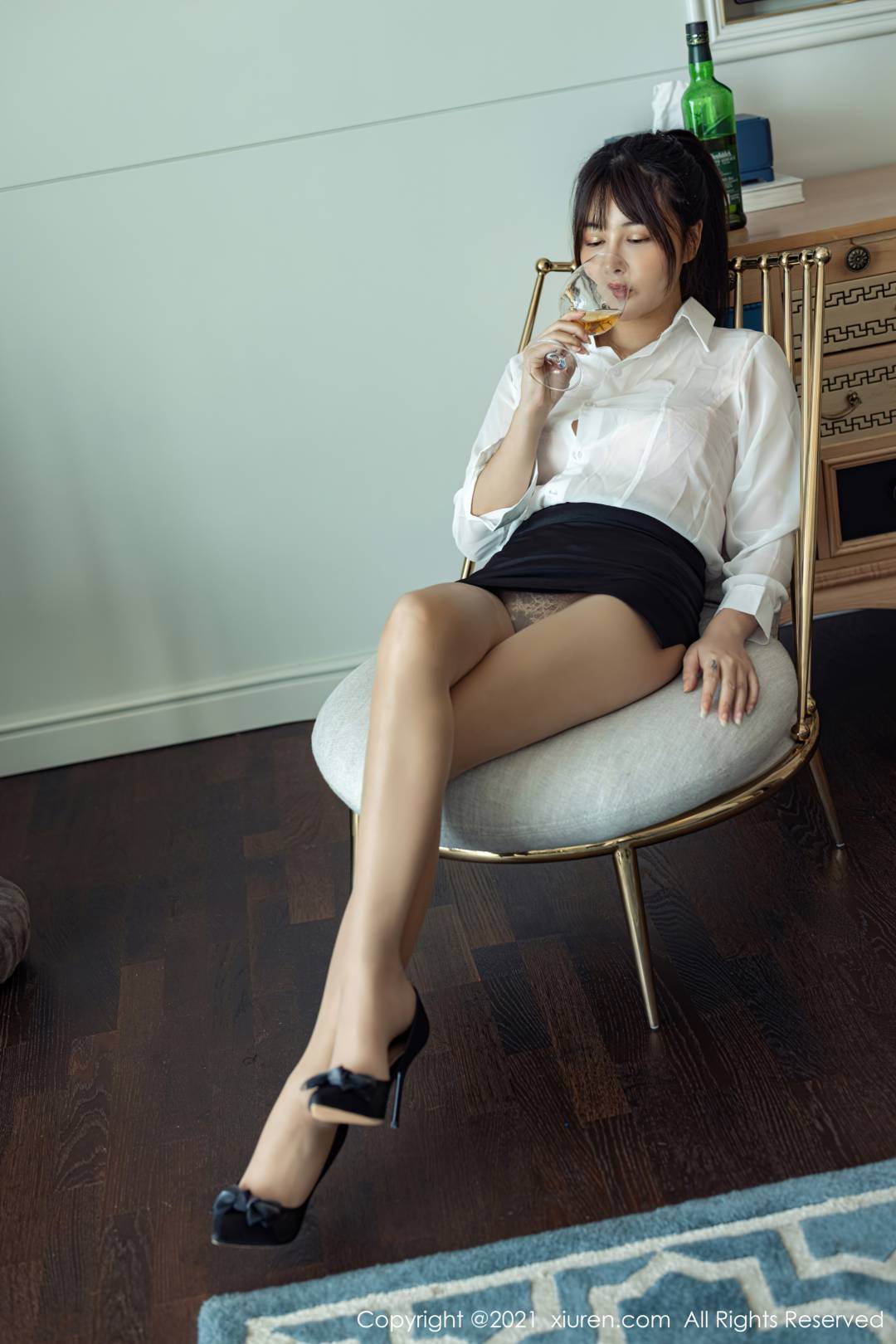 [XIUREN秀人网] 2021.08.12 NO.3793 萌奈子 [56P-385MB]